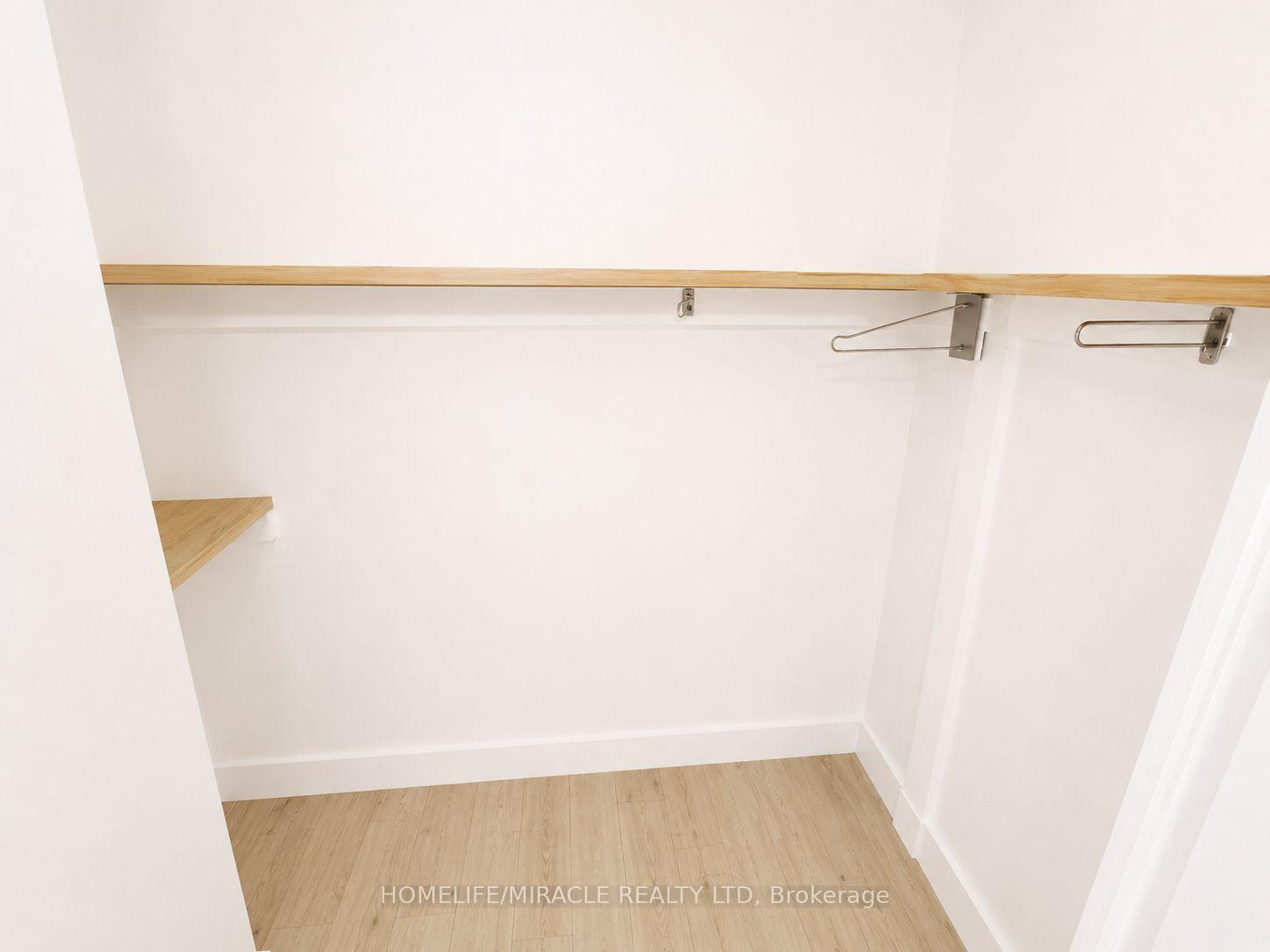 Photo 9 of Unit 416, 5 Shady Golf Way, Toronto, Flemingdon Park — HOMEH
