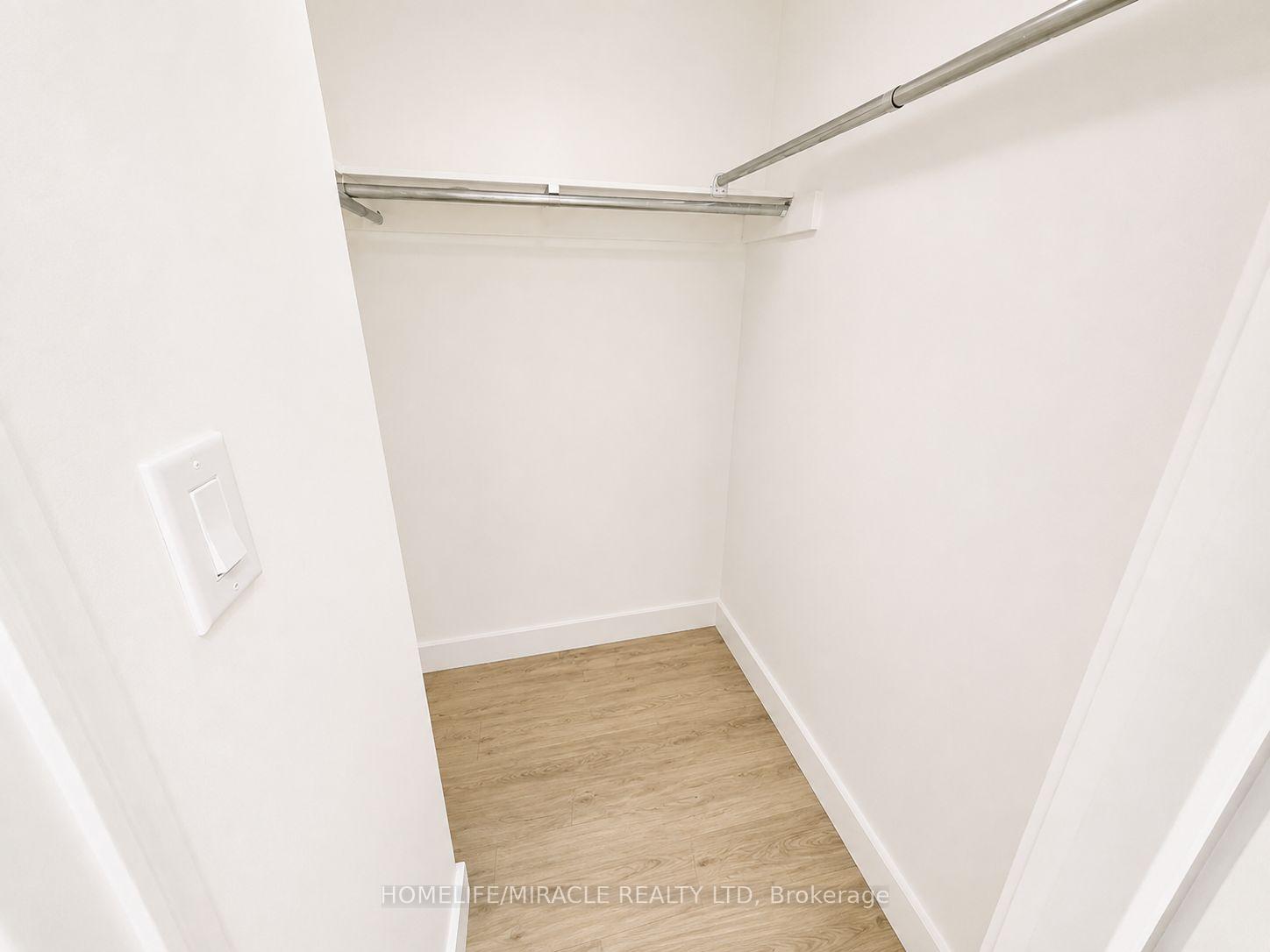 Photo 10 of Unit 416, 5 Shady Golf Way, Toronto, Flemingdon Park — HOMEH