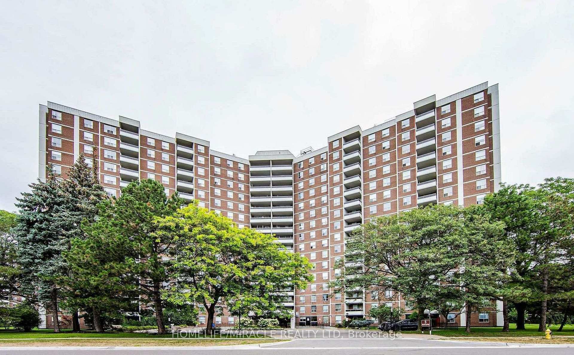 Photo 4 of Unit 416, 5 Shady Golf Way, Toronto, Flemingdon Park — HOMEH