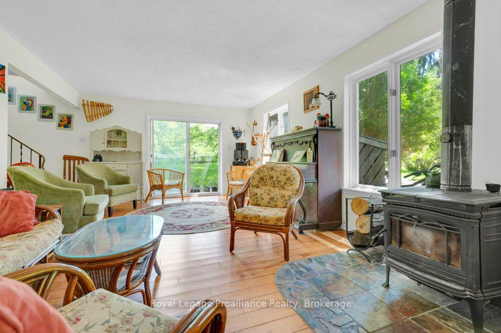 Photo 14 of 2014 Foxboro-Stirling Road, Quinte West, Sidney Ward — HOMEH