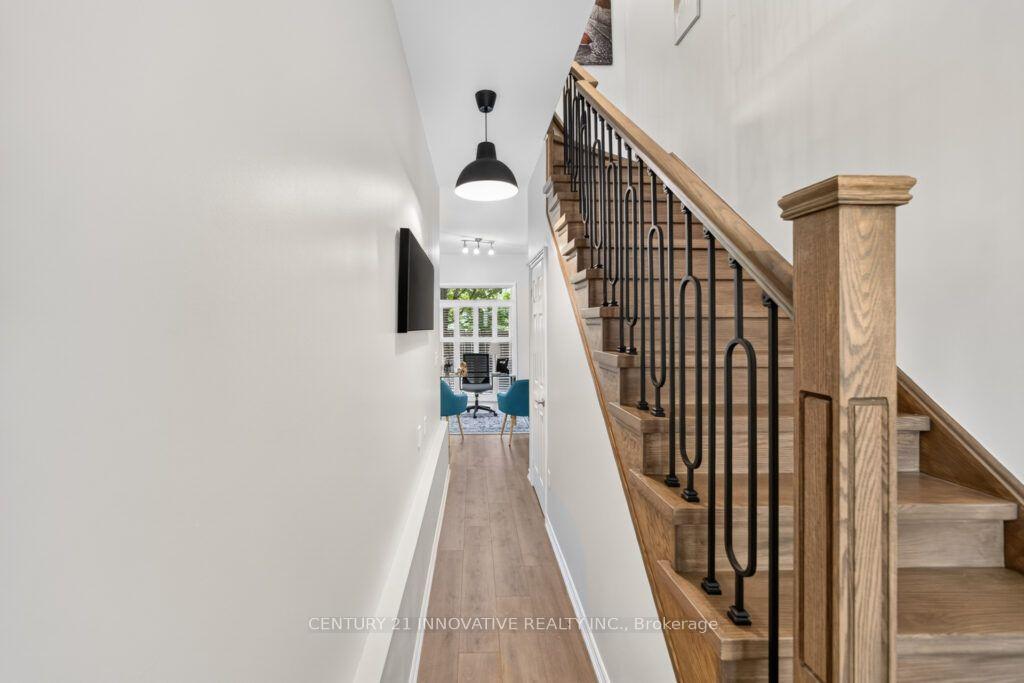 Photo 7 of Unit 13, 3071 Treadwells Drive, Mississauga, Applewood — HOMEH