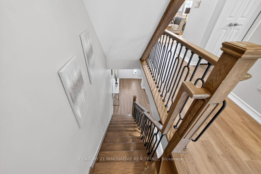 Photo 13 of Unit 13, 3071 Treadwells Drive, Mississauga, Applewood — HOMEH