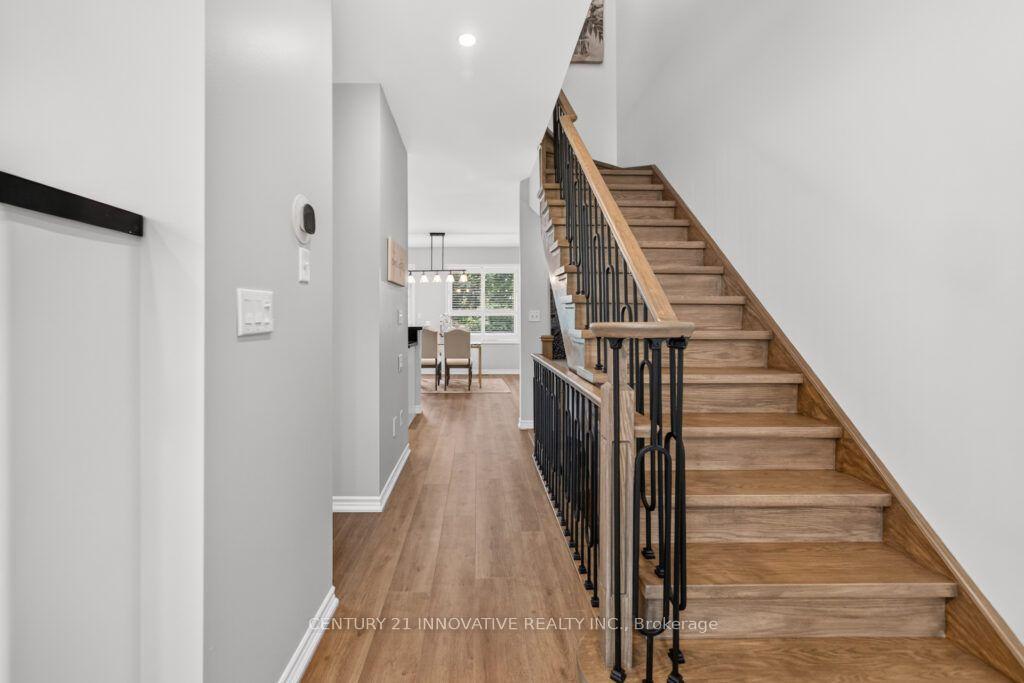 Photo 14 of Unit 13, 3071 Treadwells Drive, Mississauga, Applewood — HOMEH