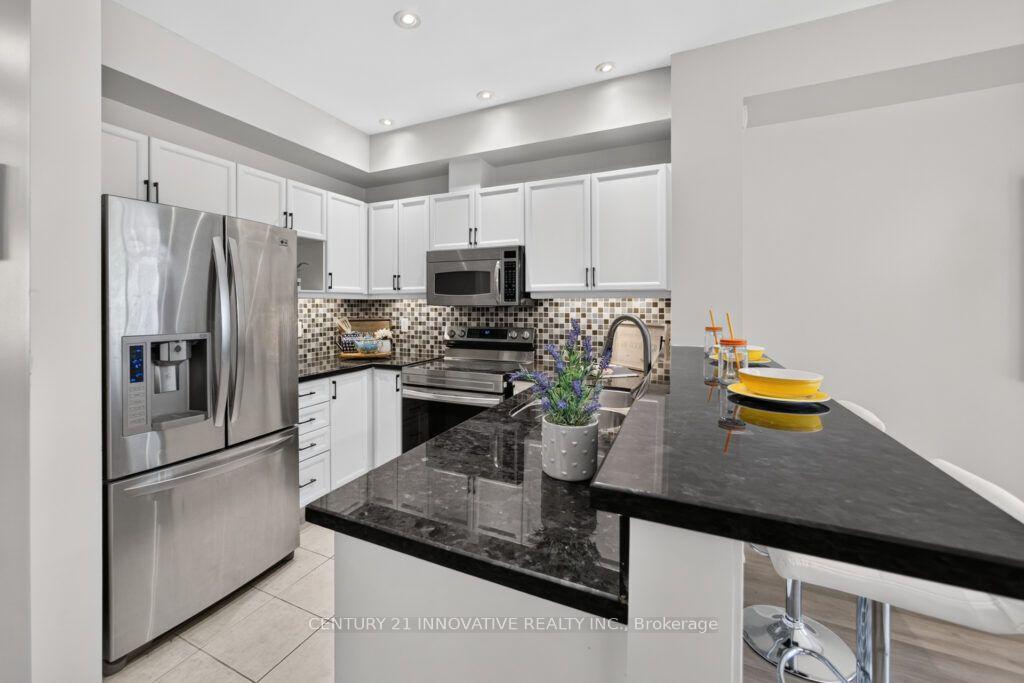 Photo 22 of Unit 13, 3071 Treadwells Drive, Mississauga, Applewood — HOMEH