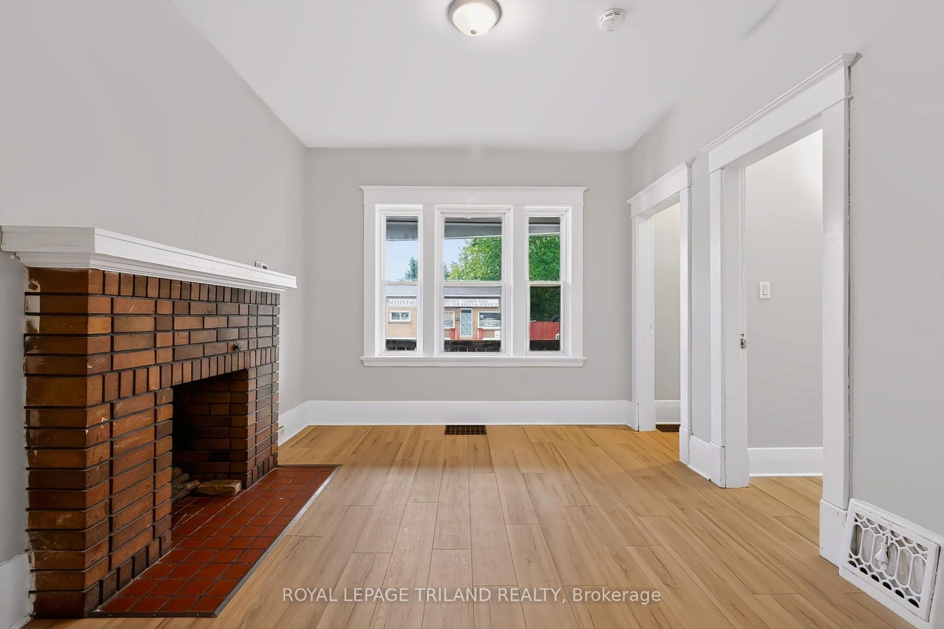 Photo 12 of 136 Adelaide Street N, London, East L — HOMEH
