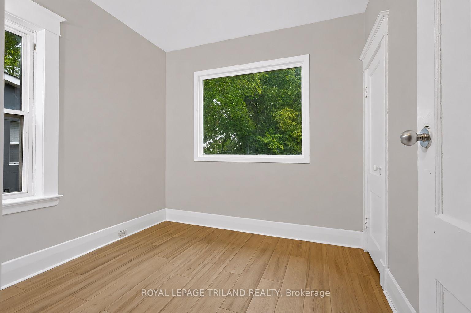 Photo 34 of 136 Adelaide Street N, London, East L — HOMEH
