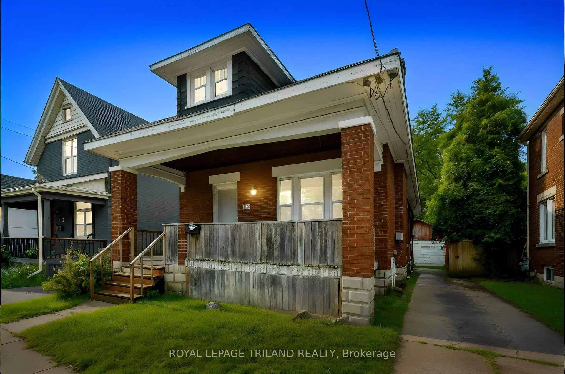 Photo 7 of 136 Adelaide Street N, London, East L — HOMEH