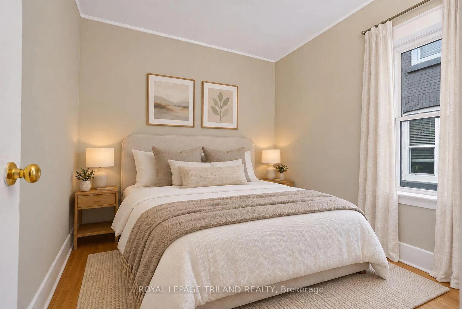 Photo 25 of 136 Adelaide Street N, London, East L — HOMEH