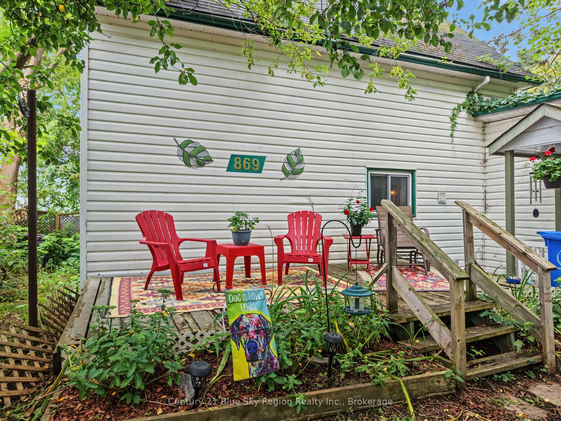 Photo 2 of 869 Ferguson Street, North Bay, Central — HOMEH