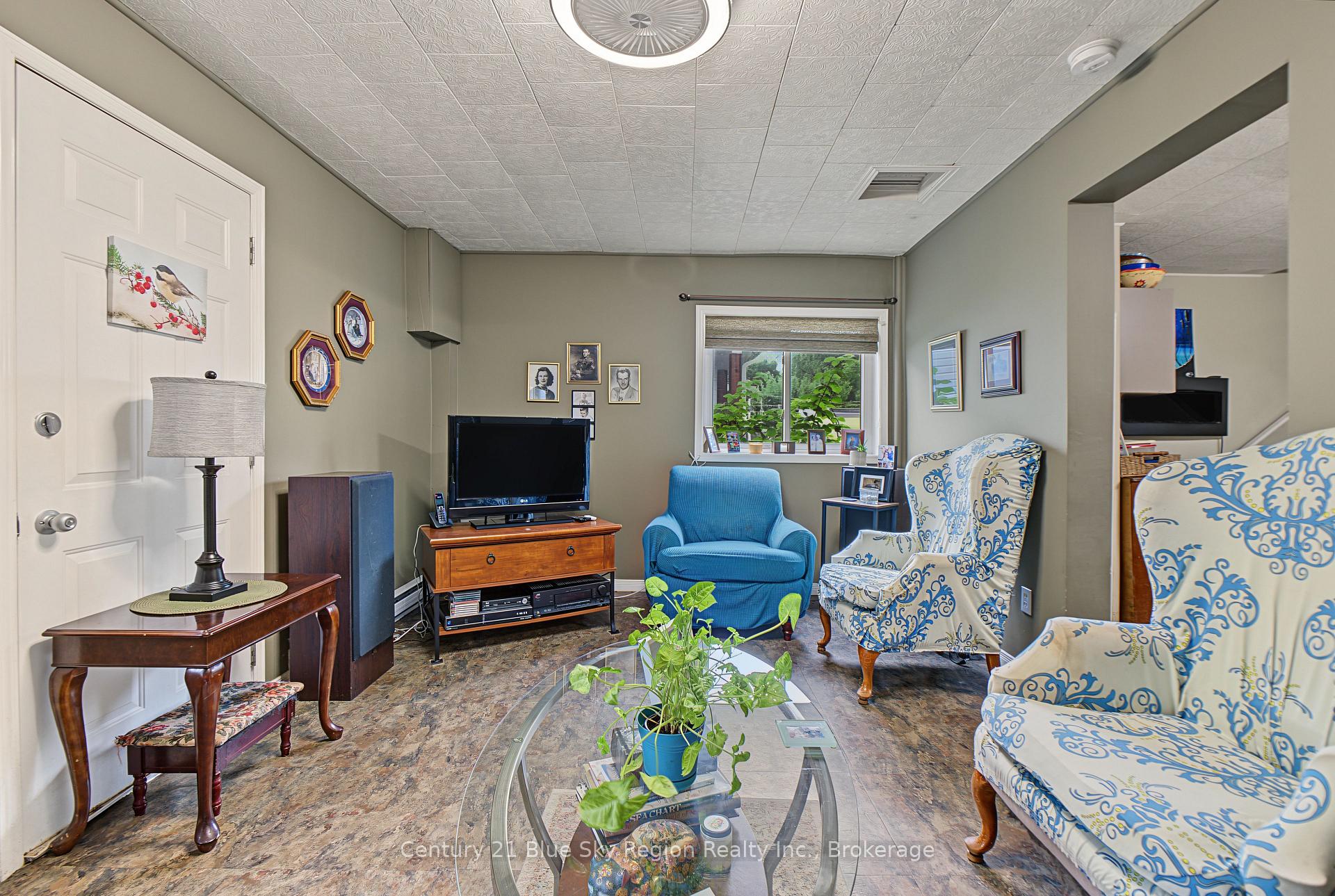Photo 9 of 869 Ferguson Street, North Bay, Central — HOMEH