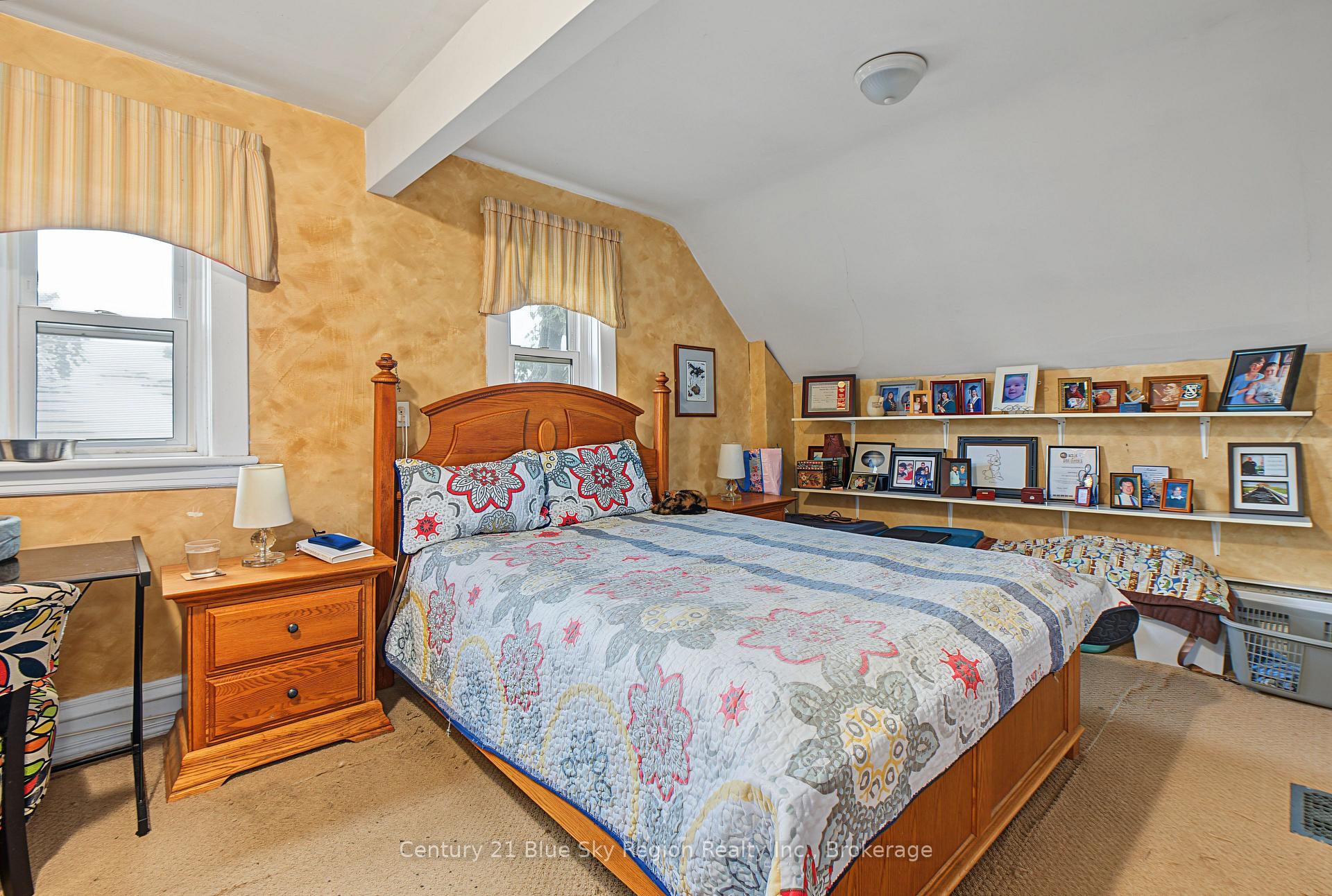 Photo 13 of 869 Ferguson Street, North Bay, Central — HOMEH