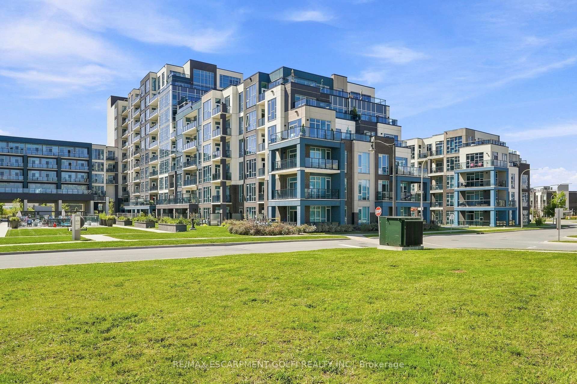 Photo 4 of Unit 445, 16 Concord Place, Grimsby, Grimsby Beach — HOMEH