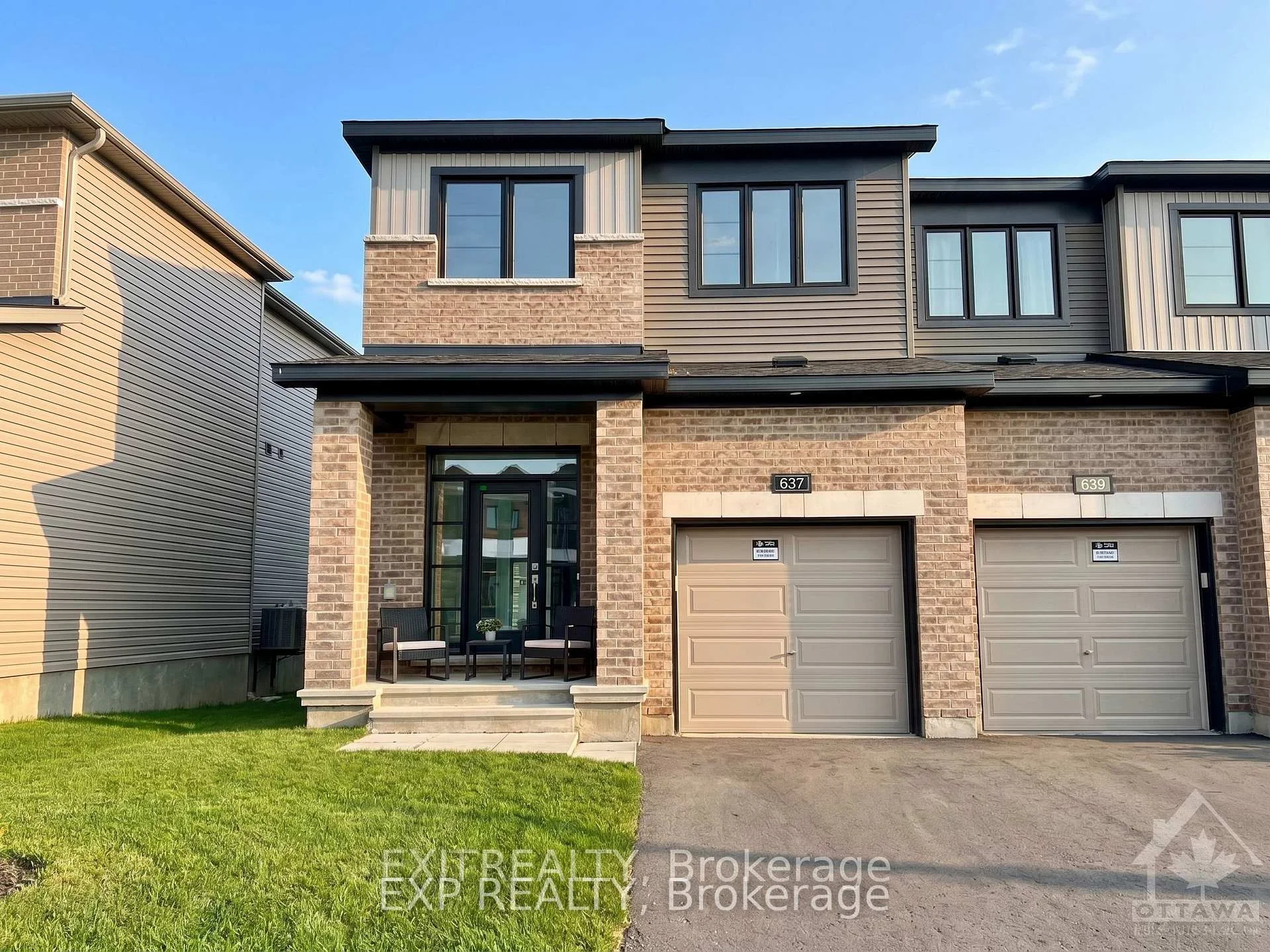 Photo 2 of 637 Hamsa Street, Ottawa, Barrhaven - Heritage Park — HOMEH