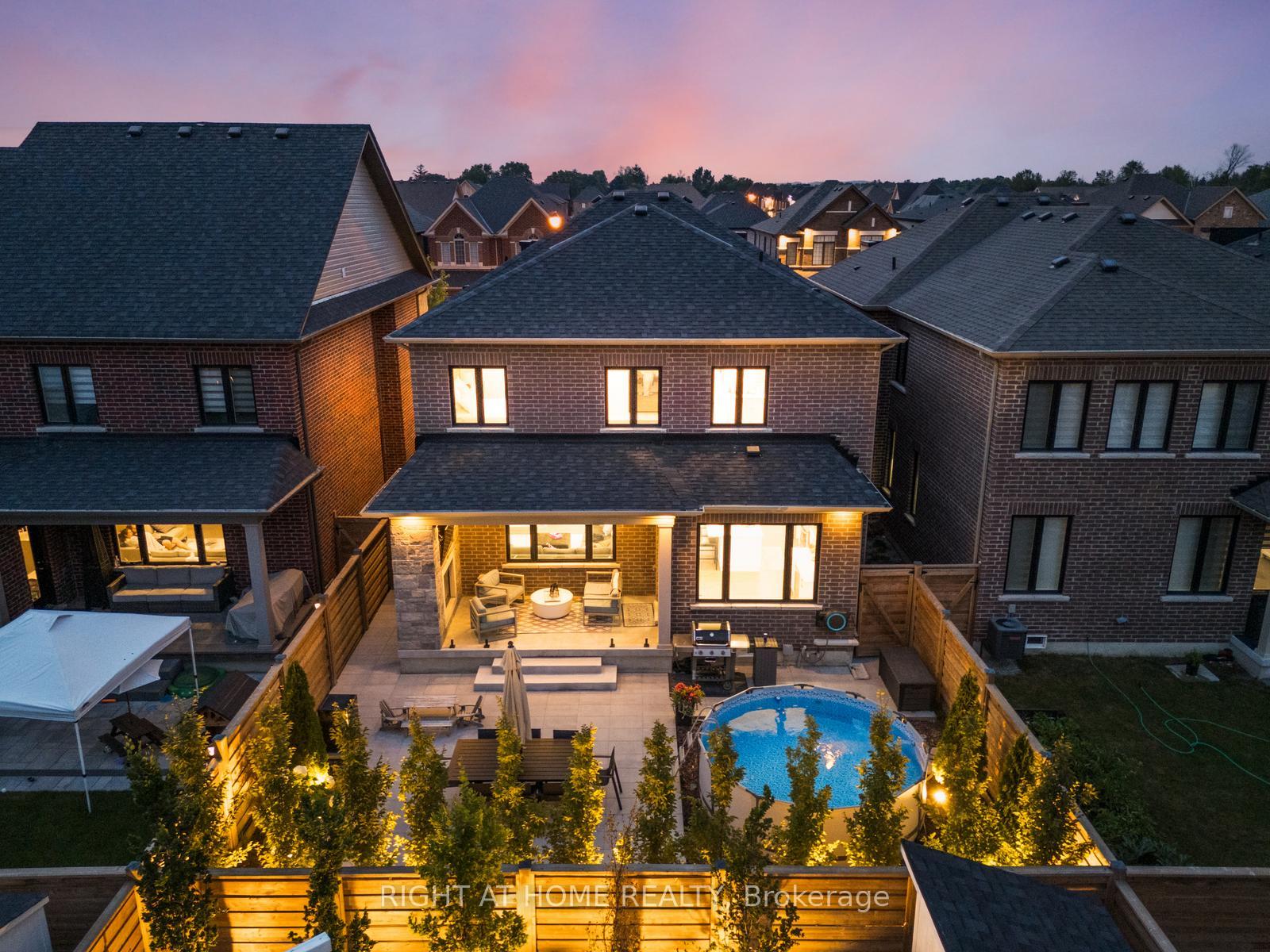 Photo 5 of 42 Alistair Crescent, Vaughan, Kleinburg — HOMEH