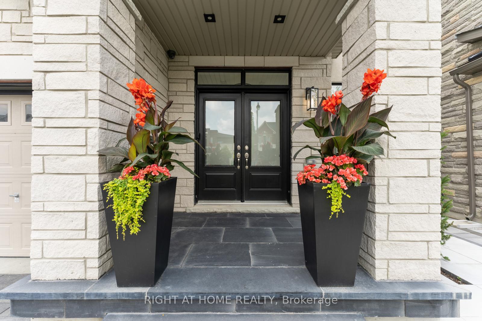 Photo 8 of 42 Alistair Crescent, Vaughan, Kleinburg — HOMEH