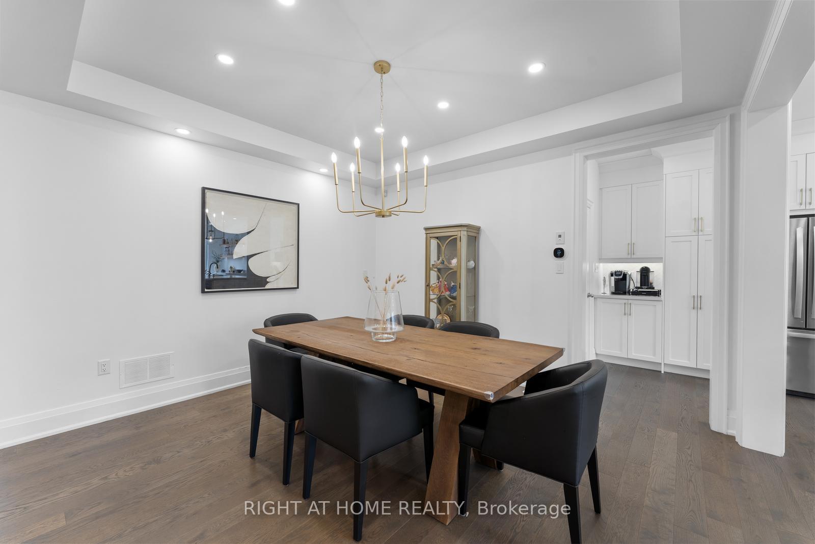 Photo 13 of 42 Alistair Crescent, Vaughan, Kleinburg — HOMEH