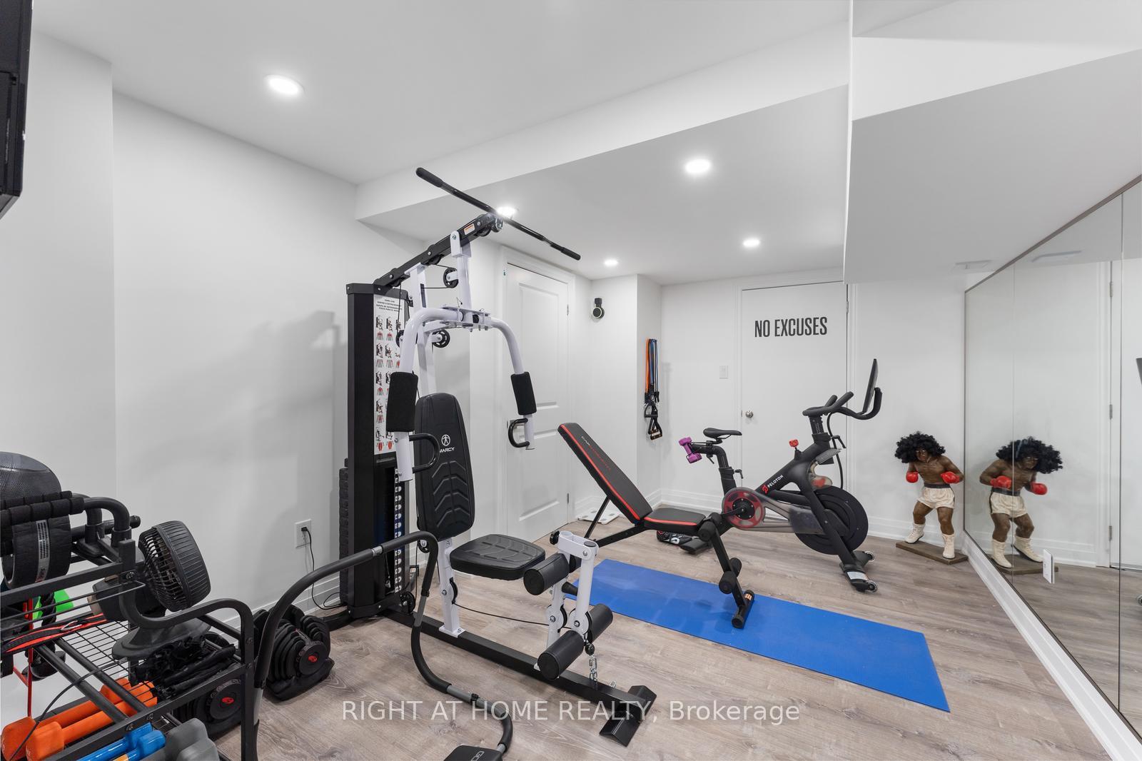 Photo 37 of 42 Alistair Crescent, Vaughan, Kleinburg — HOMEH