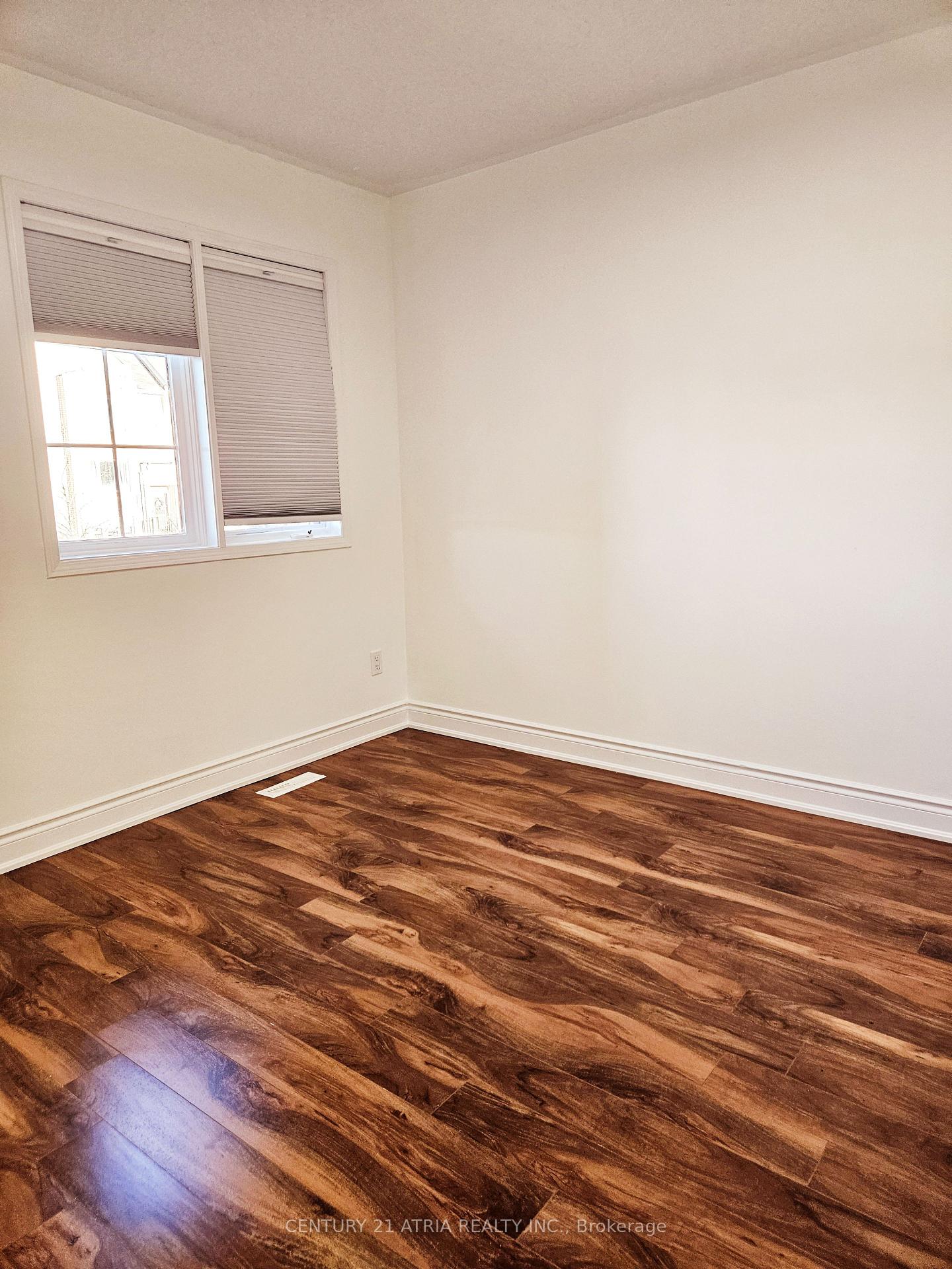 Photo 11 of 266 John West Way, Aurora, Bayview Wellington — HOMEH