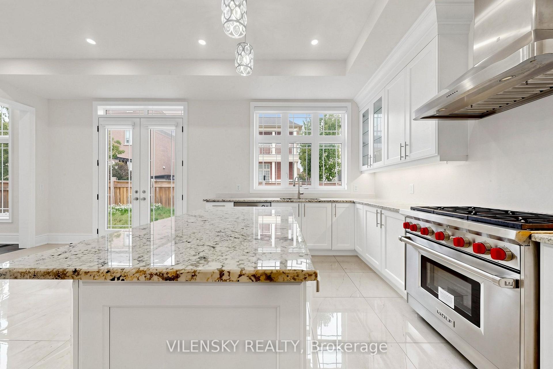 Photo 12 of 95 Chesney Crescent, Vaughan, Kleinburg — HOMEH