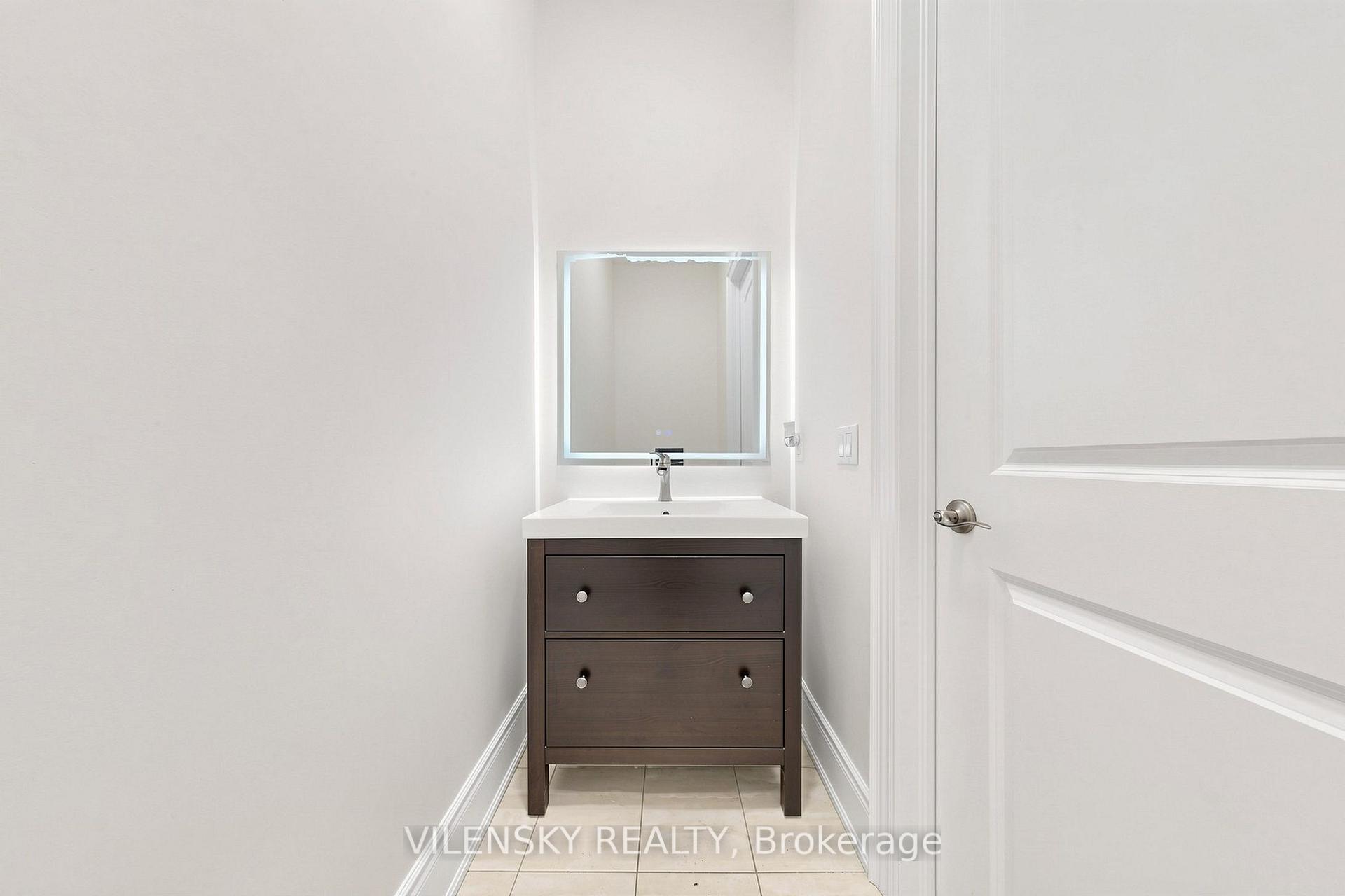 Photo 17 of 95 Chesney Crescent, Vaughan, Kleinburg — HOMEH