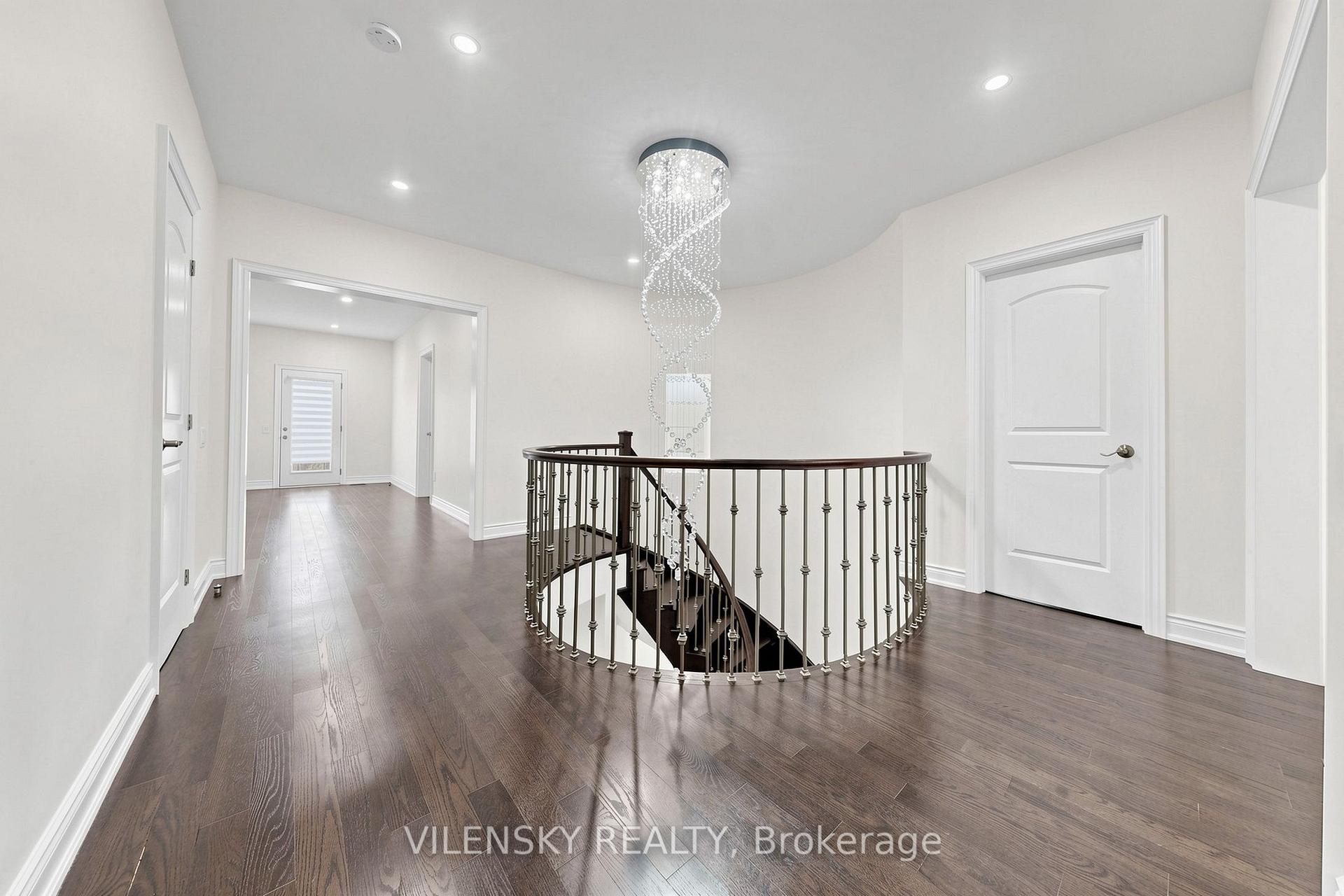 Photo 18 of 95 Chesney Crescent, Vaughan, Kleinburg — HOMEH