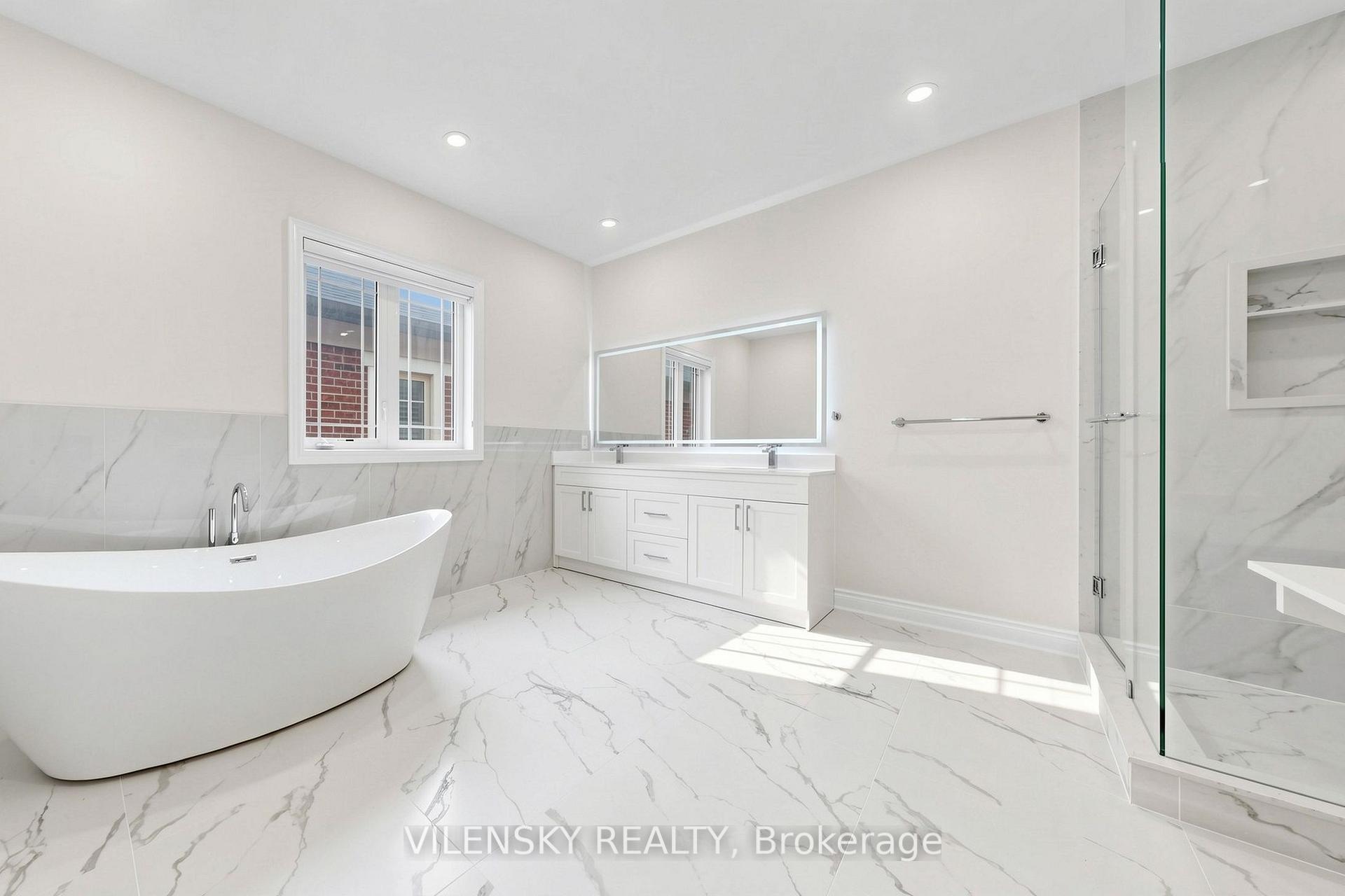 Photo 22 of 95 Chesney Crescent, Vaughan, Kleinburg — HOMEH