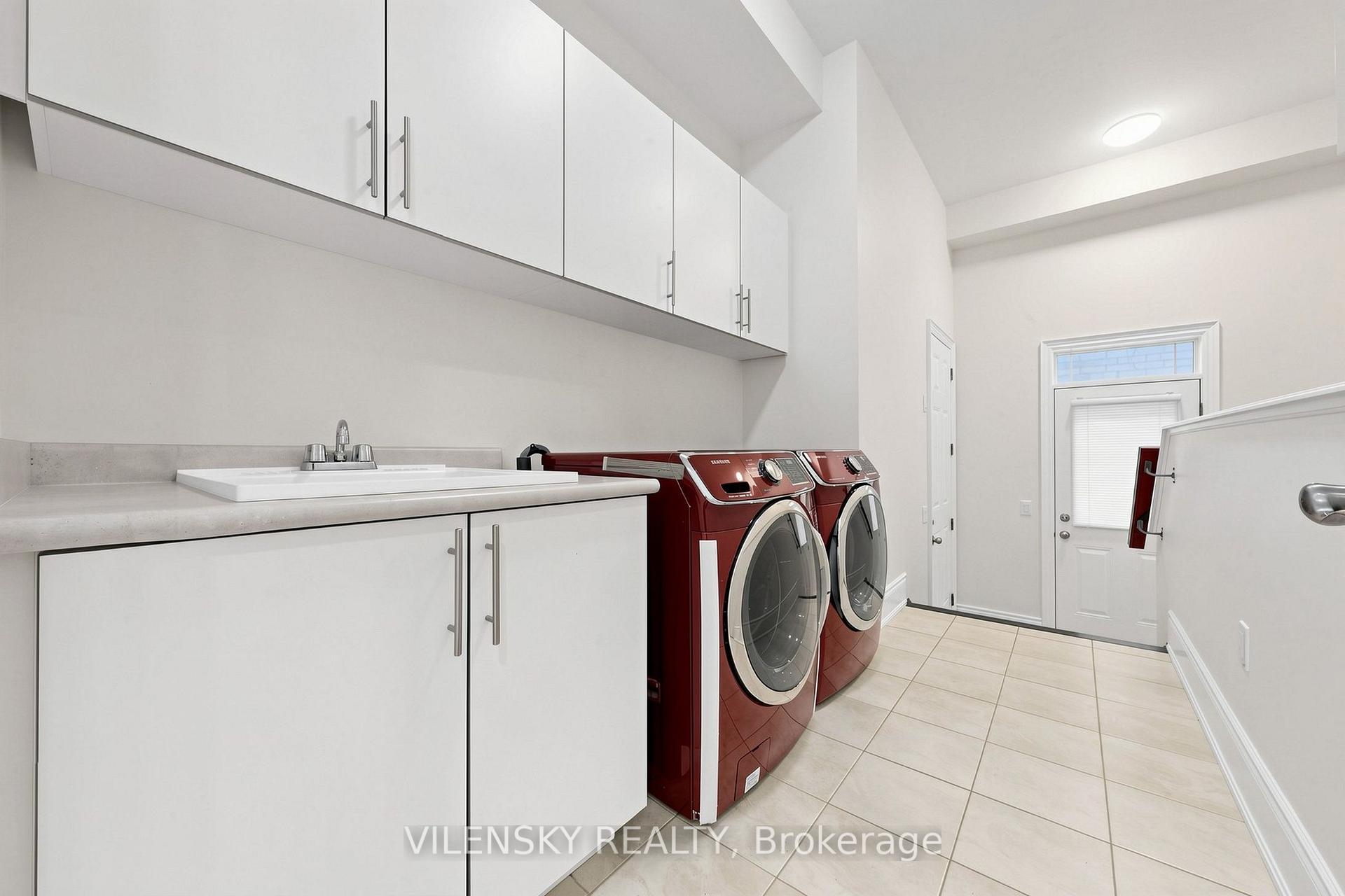 Photo 33 of 95 Chesney Crescent, Vaughan, Kleinburg — HOMEH