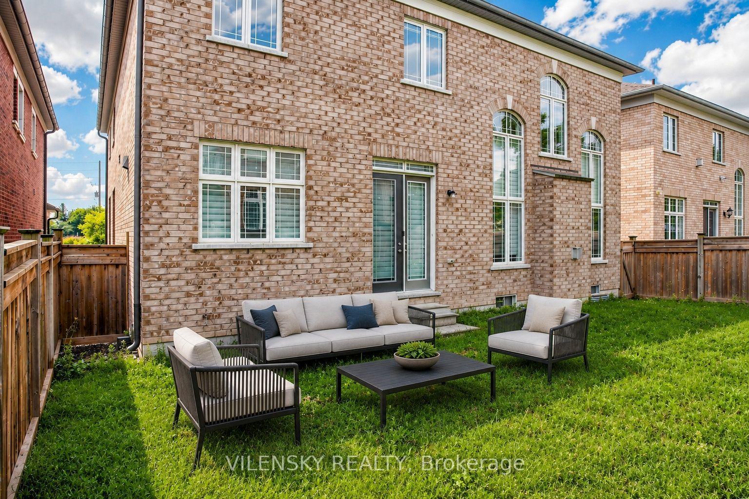 Photo 35 of 95 Chesney Crescent, Vaughan, Kleinburg — HOMEH