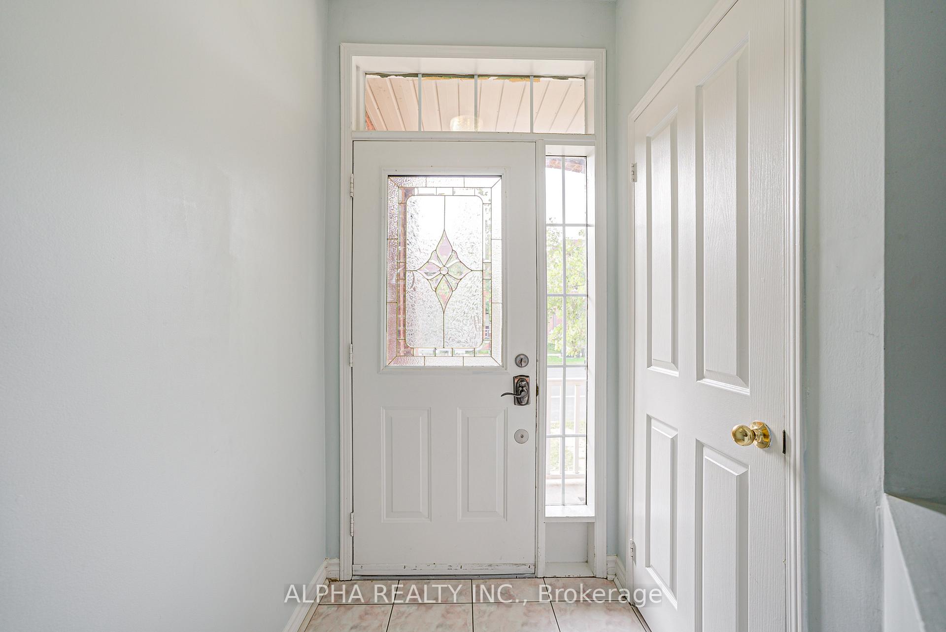 Photo 3 of 188 Bur Oak Avenue, Markham, Berczy — HOMEH
