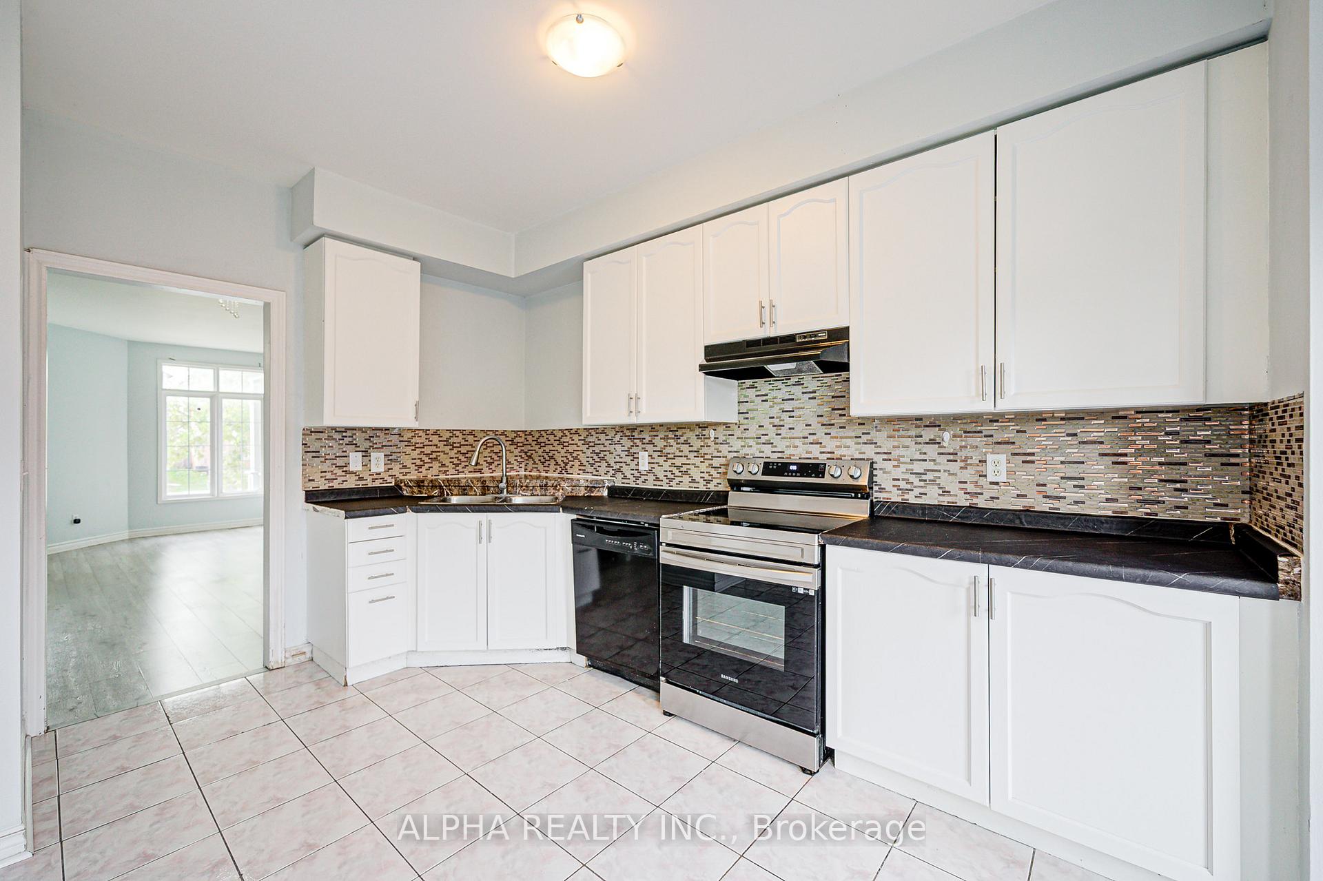 Photo 12 of 188 Bur Oak Avenue, Markham, Berczy — HOMEH