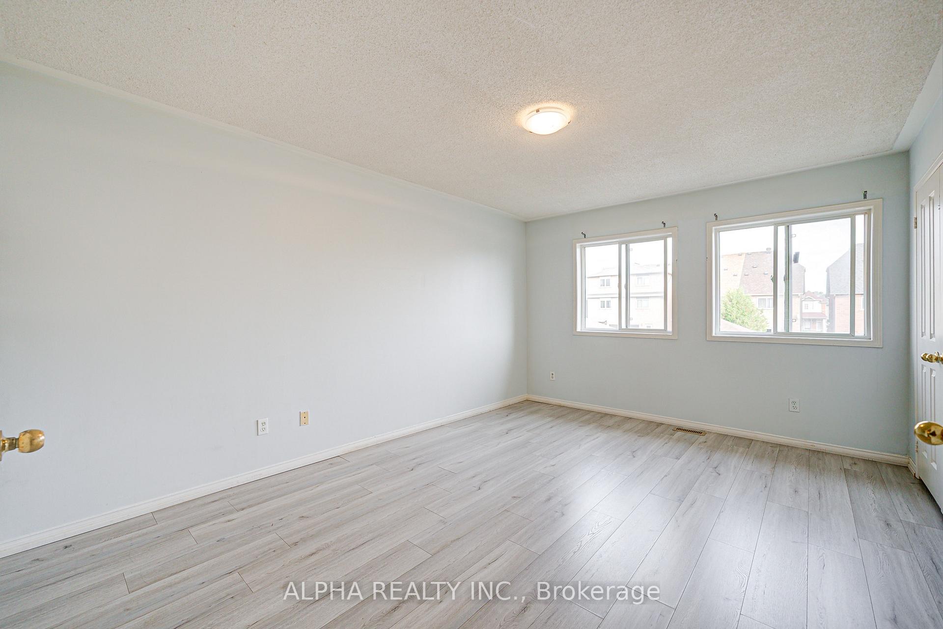 Photo 17 of 188 Bur Oak Avenue, Markham, Berczy — HOMEH