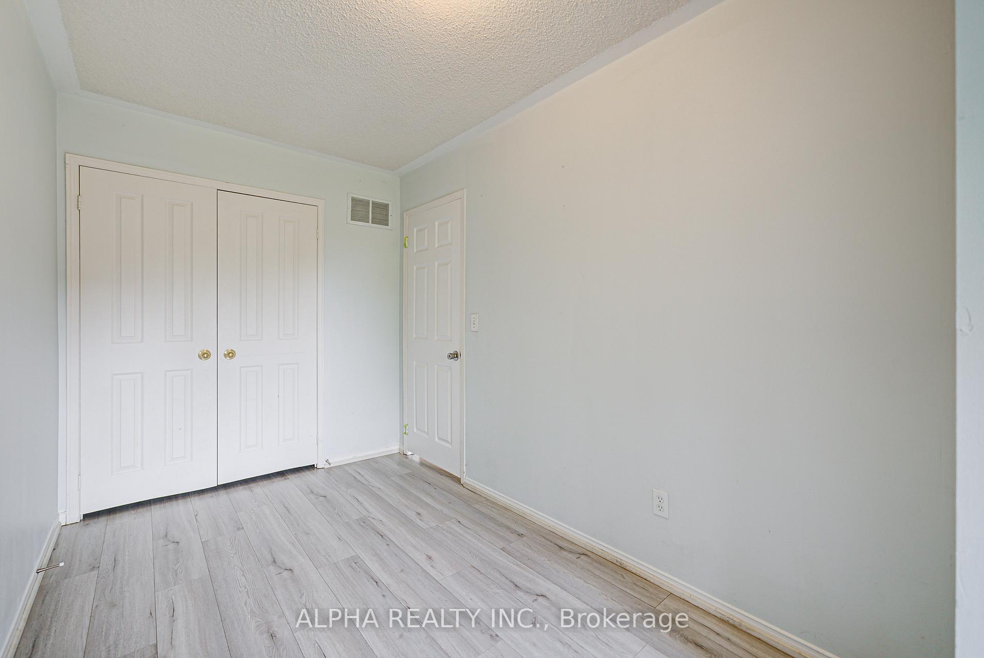 Photo 21 of 188 Bur Oak Avenue, Markham, Berczy — HOMEH
