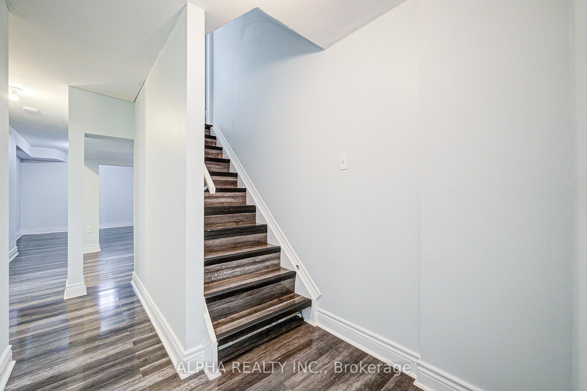 Photo 25 of 188 Bur Oak Avenue, Markham, Berczy — HOMEH