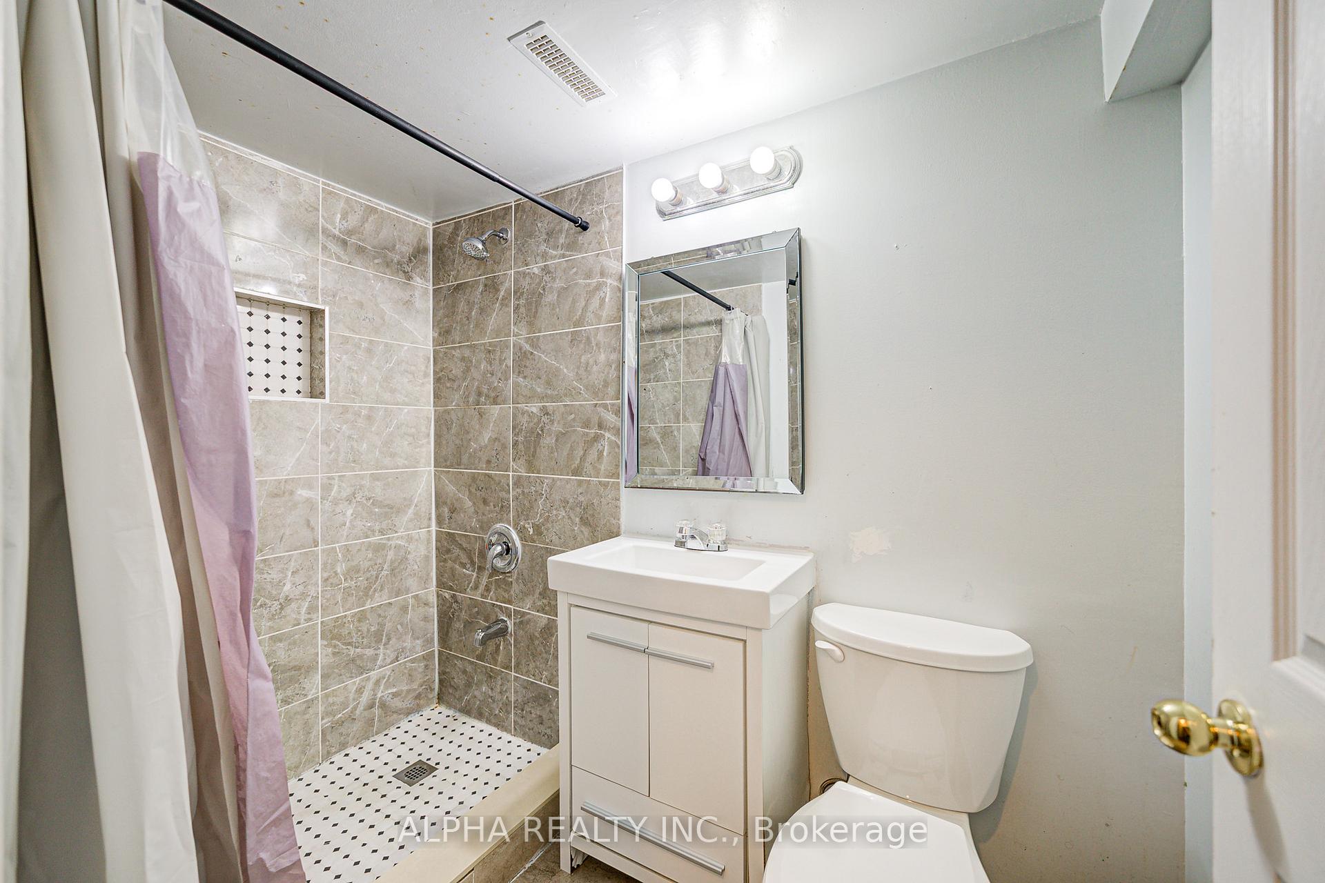 Photo 35 of 188 Bur Oak Avenue, Markham, Berczy — HOMEH