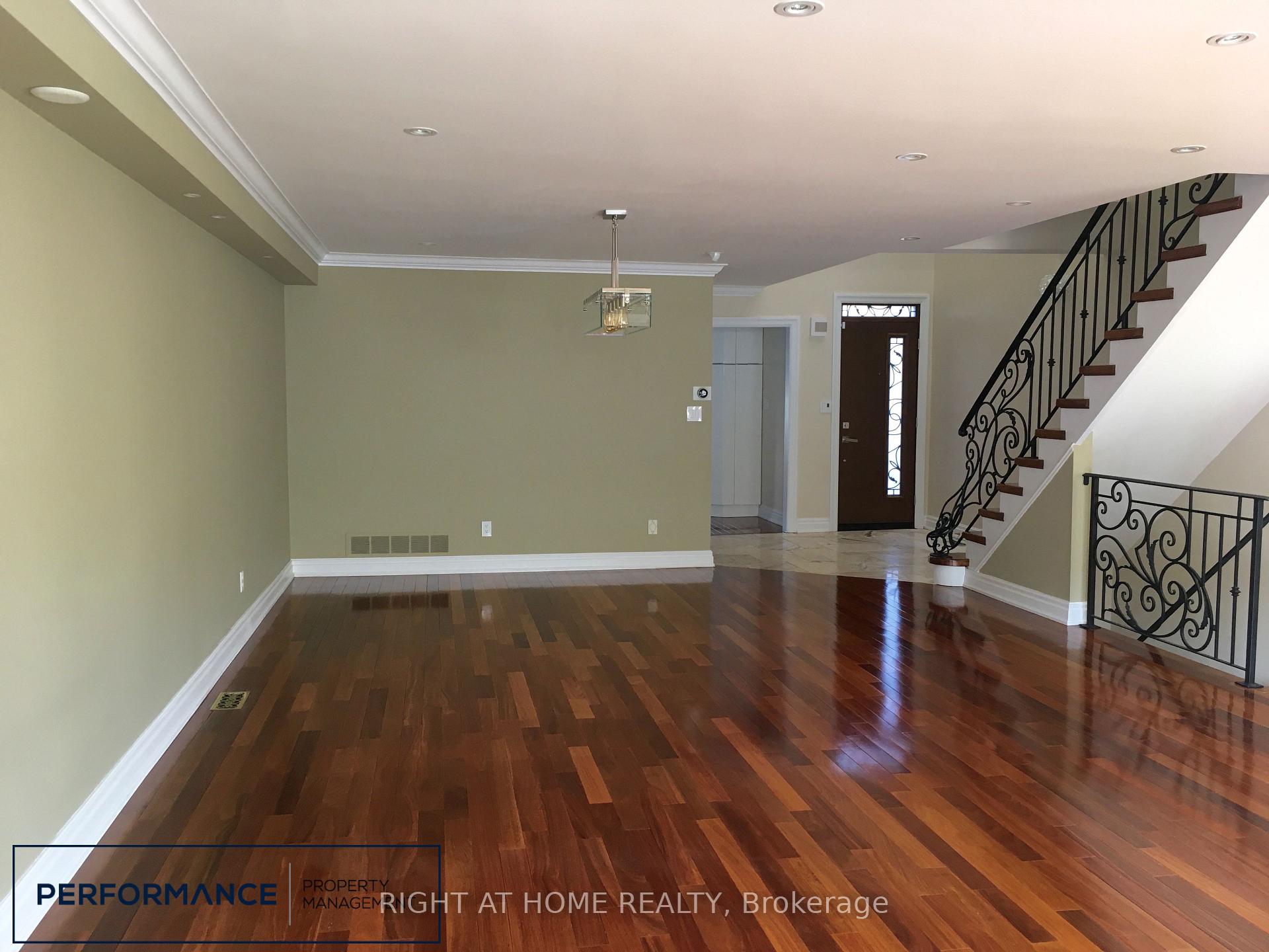 Photo 14 of 63 Walker Avenue, Toronto, Yonge-St. Clair — HOMEH