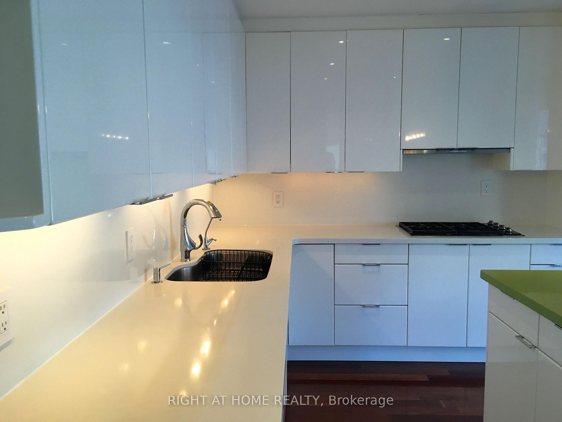 Photo 23 of 63 Walker Avenue, Toronto, Yonge-St. Clair — HOMEH
