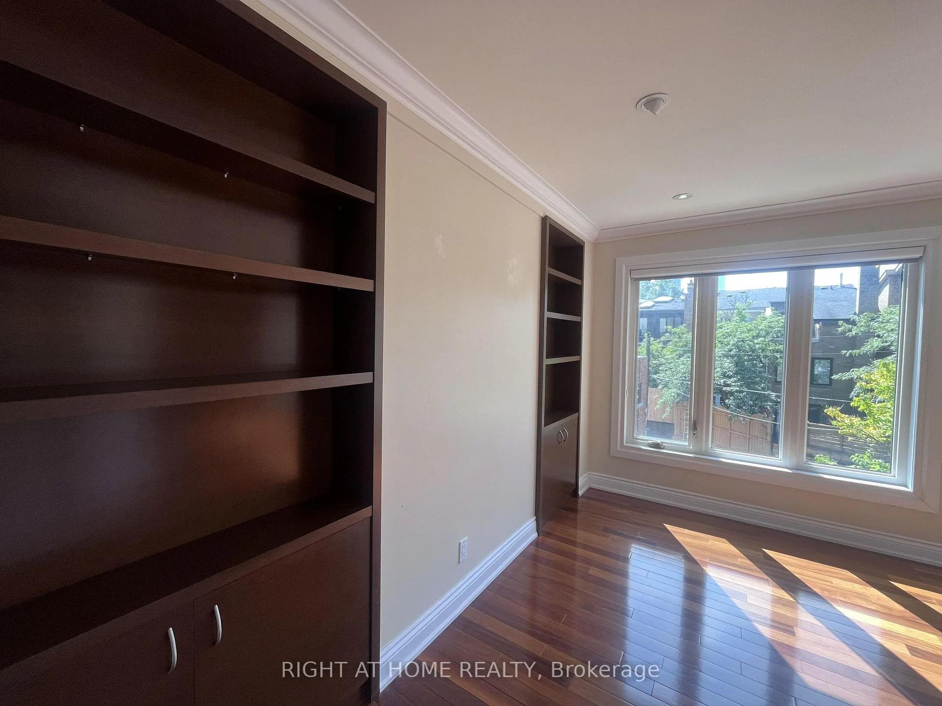 Photo 46 of 63 Walker Avenue, Toronto, Yonge-St. Clair — HOMEH