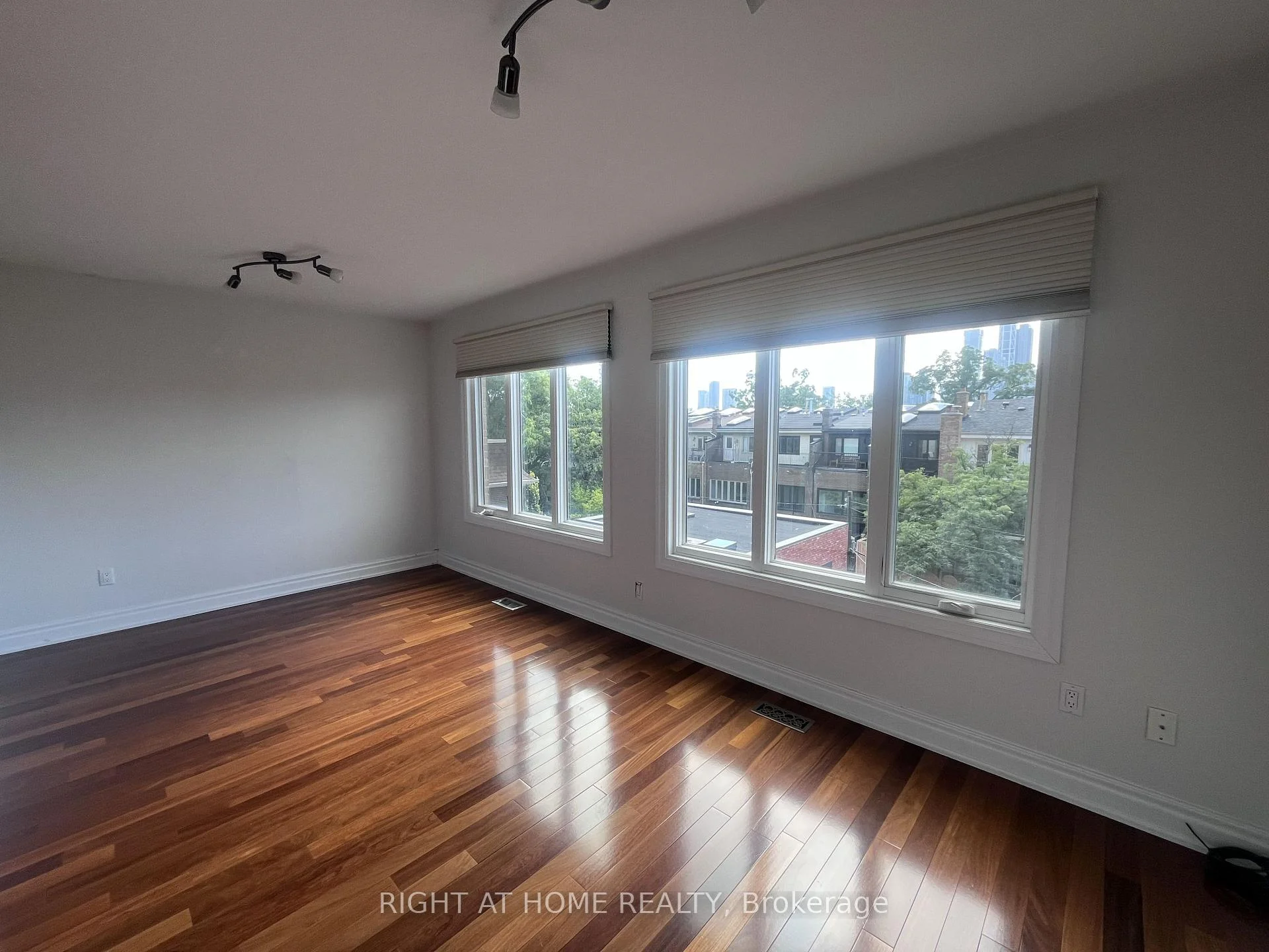 Photo 61 of 63 Walker Avenue, Toronto, Yonge-St. Clair — HOMEH