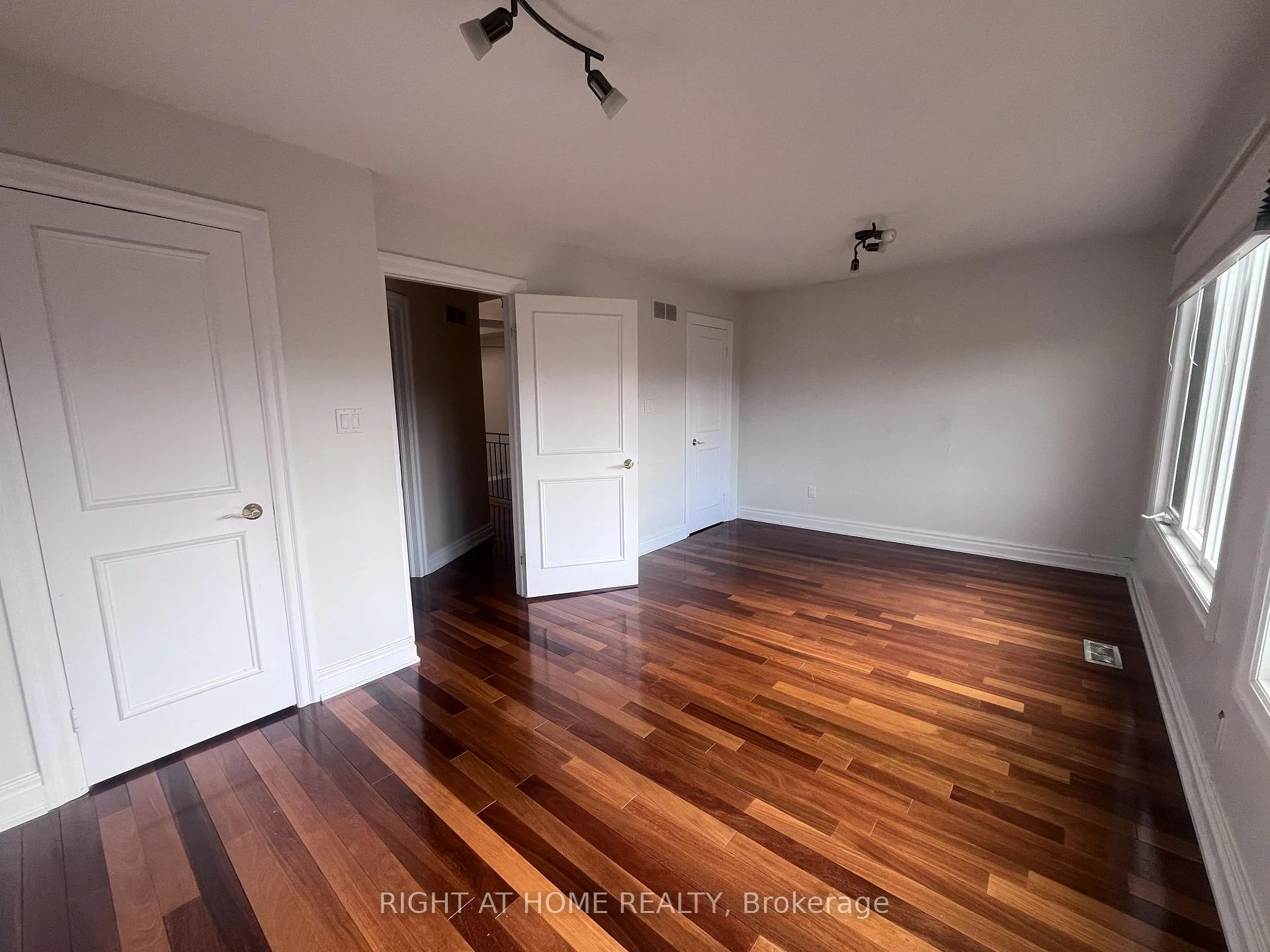 Photo 62 of 63 Walker Avenue, Toronto, Yonge-St. Clair — HOMEH