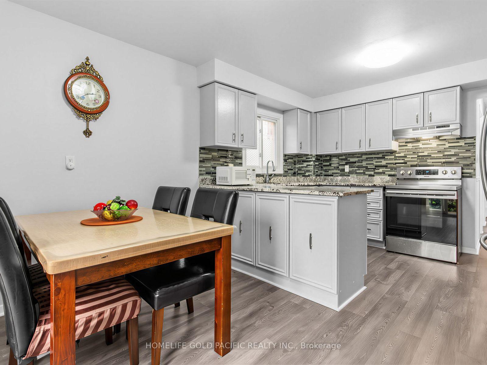Photo 10 of 156 Ravenscroft Road, Ajax, Central West — HOMEH