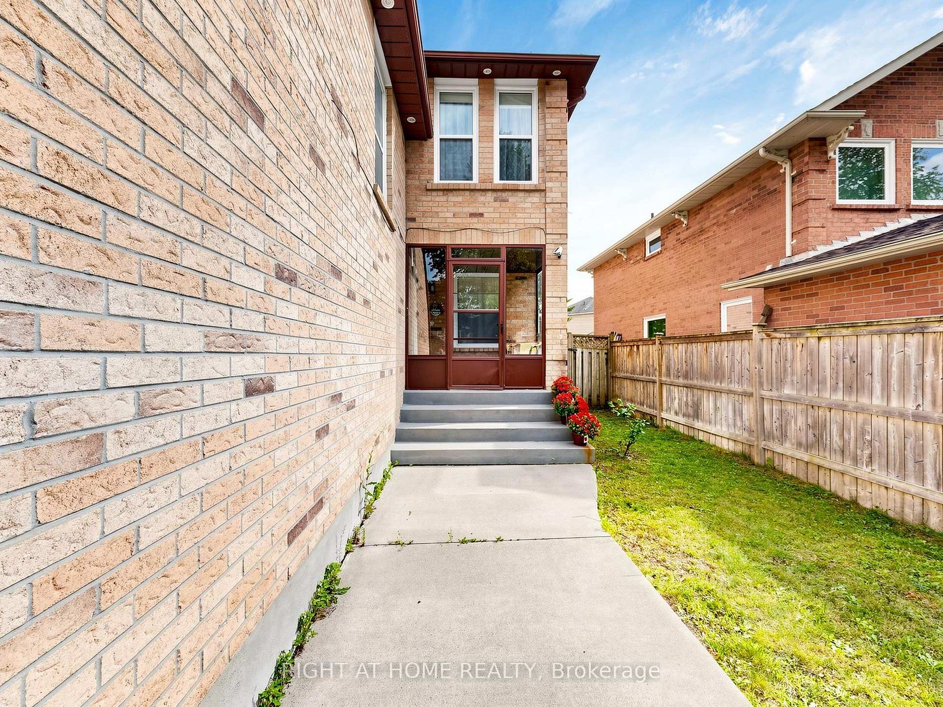 Photo 2 of 59 Brennan Road, Ajax, Central West — HOMEH