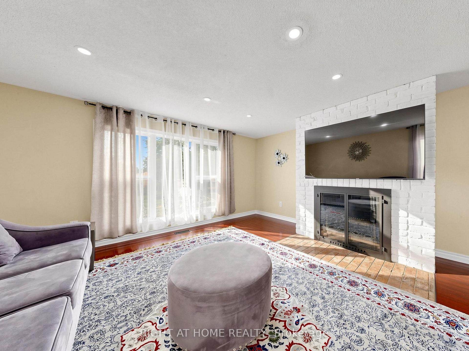 Photo 19 of 59 Brennan Road, Ajax, Central West — HOMEH