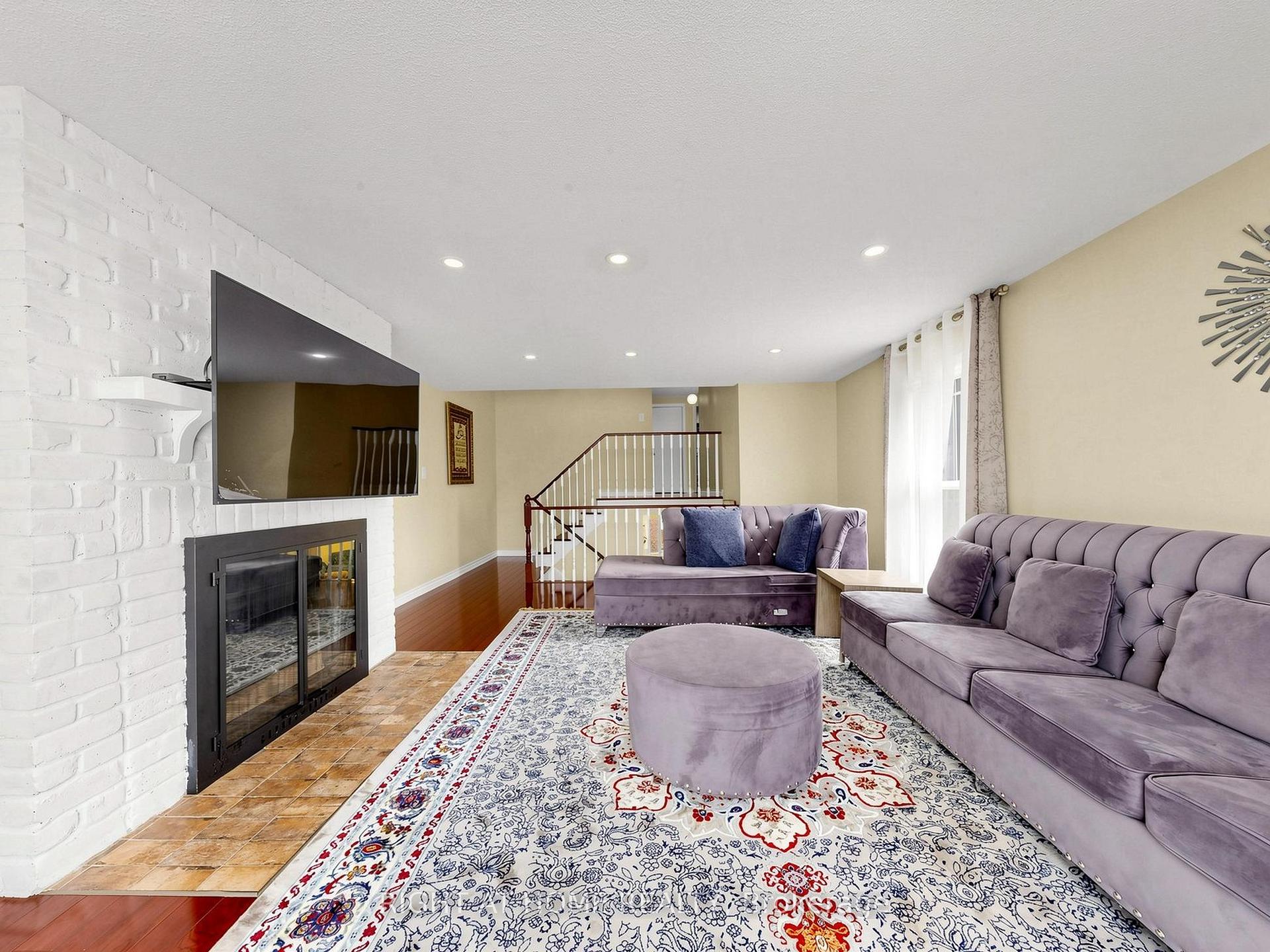 Photo 22 of 59 Brennan Road, Ajax, Central West — HOMEH