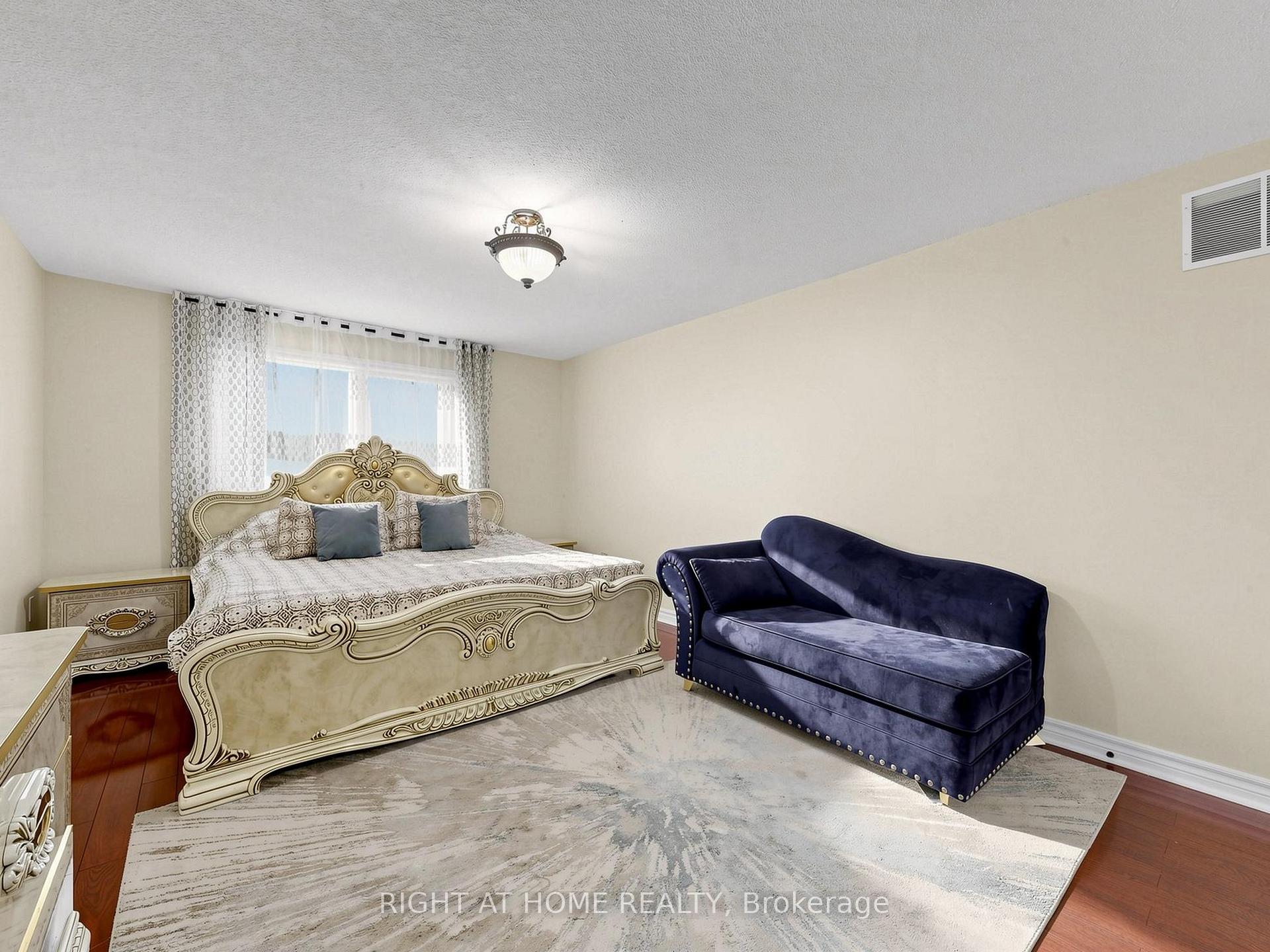 Photo 25 of 59 Brennan Road, Ajax, Central West — HOMEH