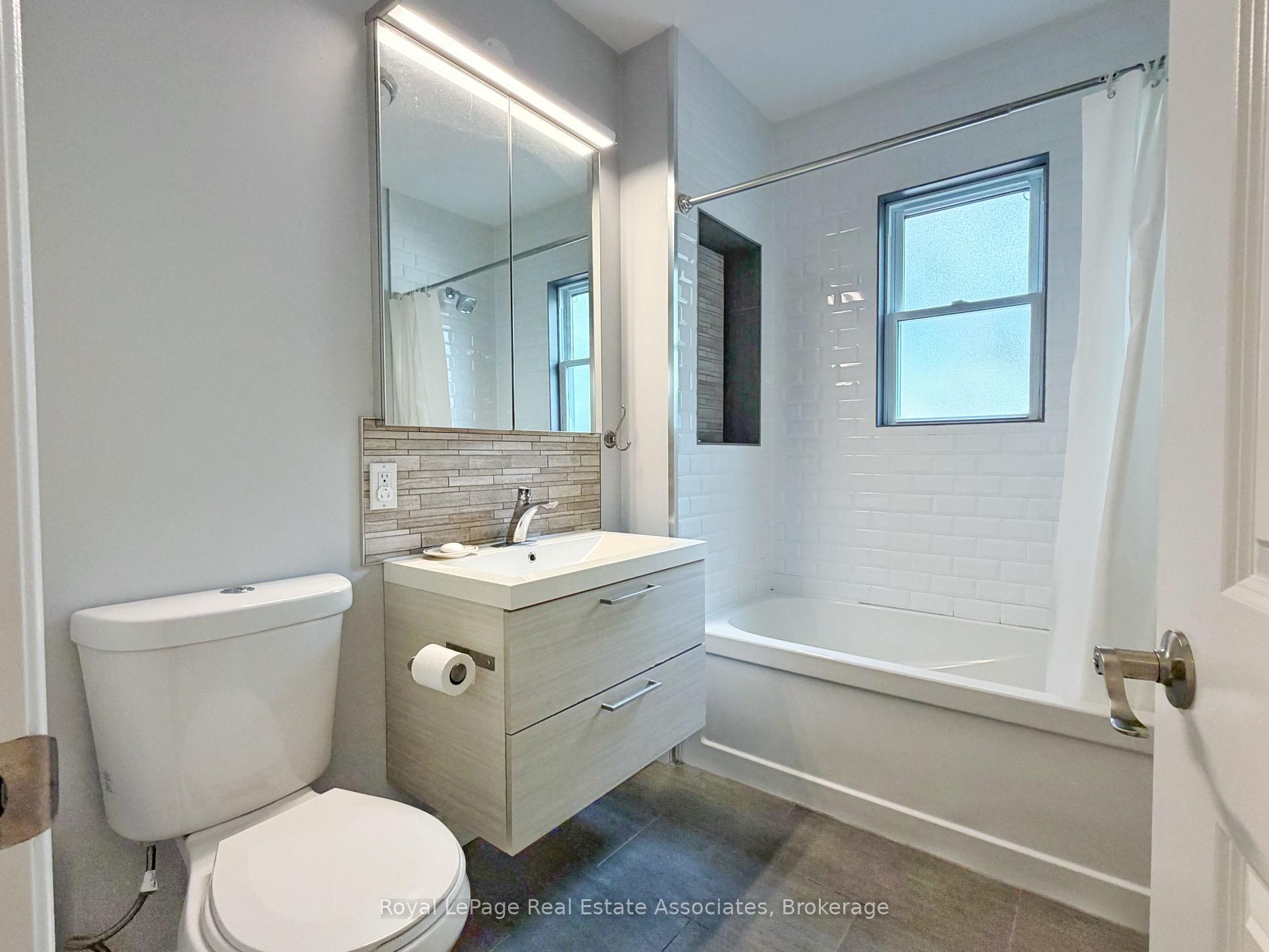 Photo 10 of 157 Glenmore Road, Toronto, Woodbine Corridor — HOMEH