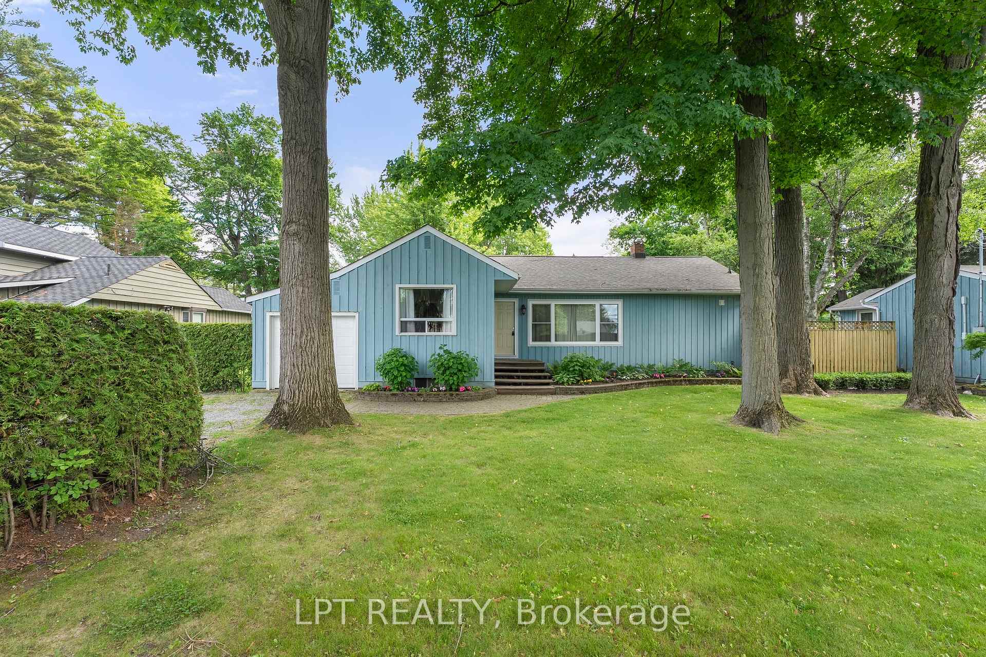 Photo 6 of 101 Hedge Road, Georgina, Sutton & Jackson's Point — HOMEH