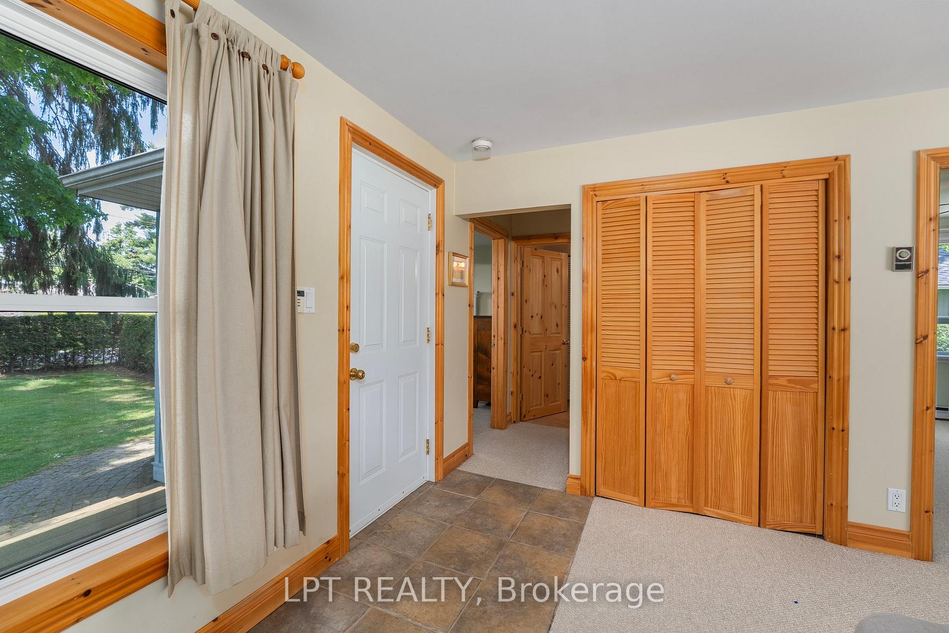 Photo 8 of 101 Hedge Road, Georgina, Sutton & Jackson's Point — HOMEH