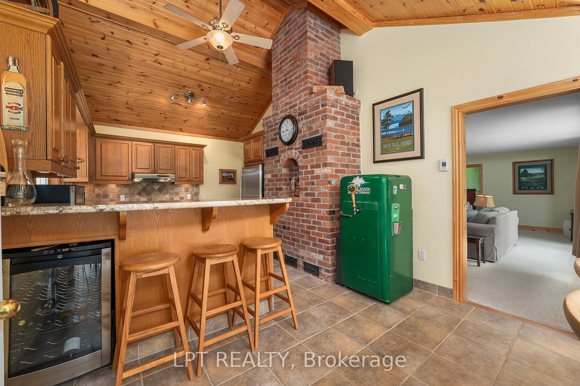 Photo 15 of 101 Hedge Road, Georgina, Sutton & Jackson's Point — HOMEH