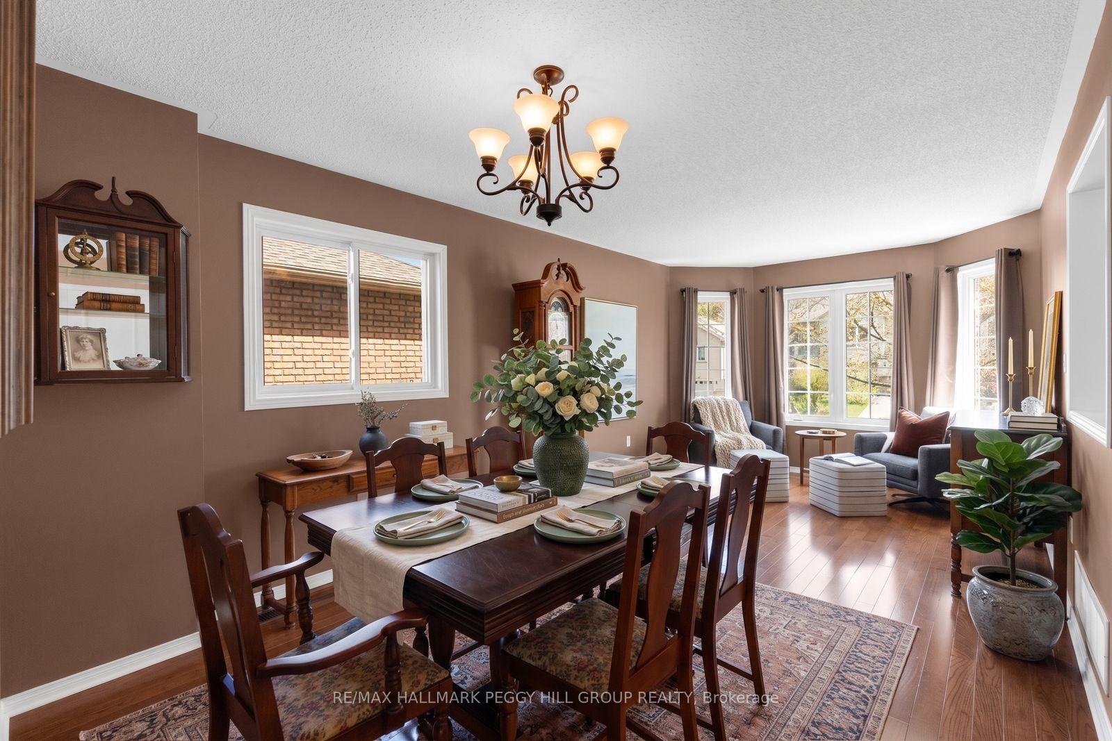 Photo 3 of 168 Wildwood Trail, Barrie, Ardagh — HOMEH