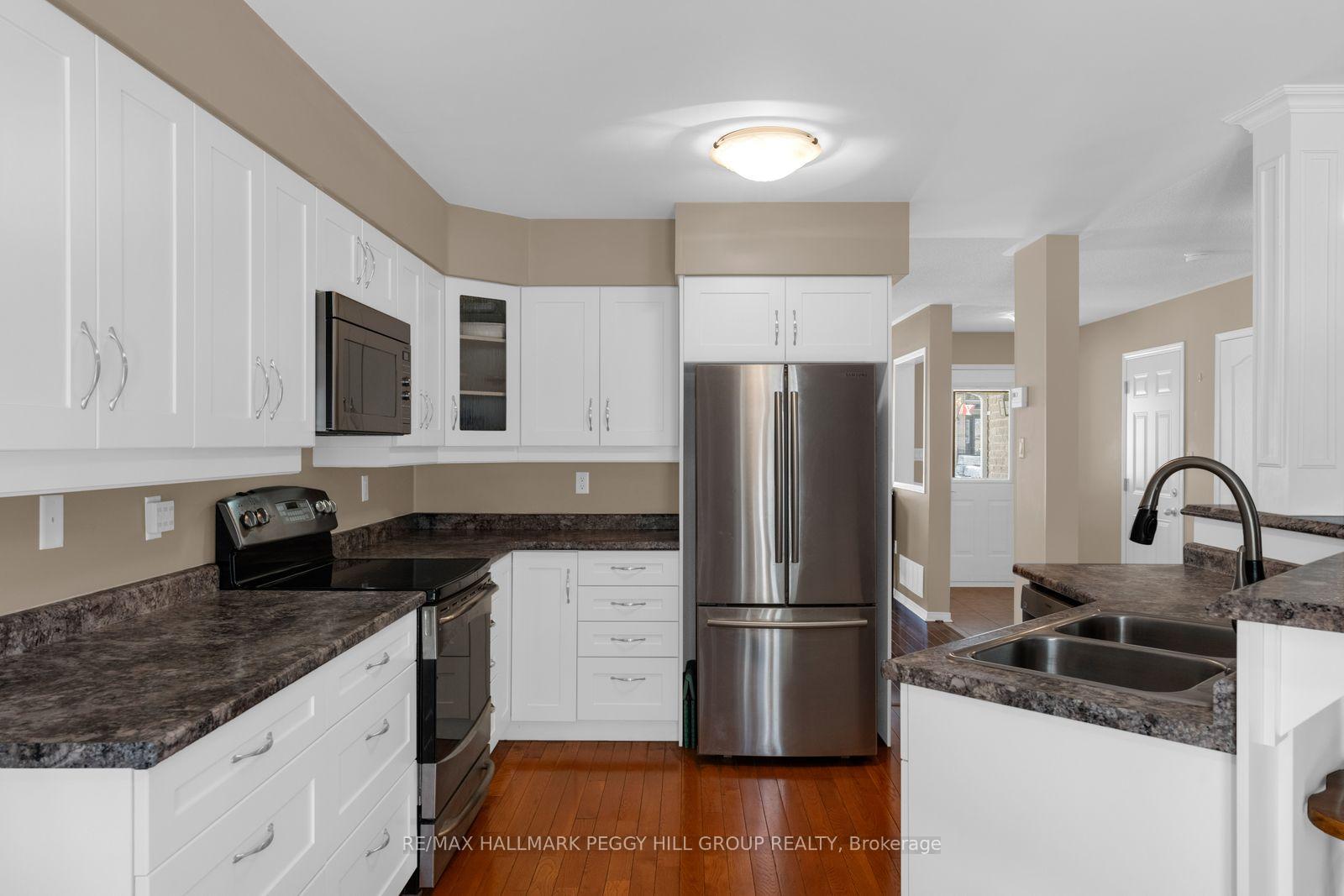 Photo 6 of 168 Wildwood Trail, Barrie, Ardagh — HOMEH
